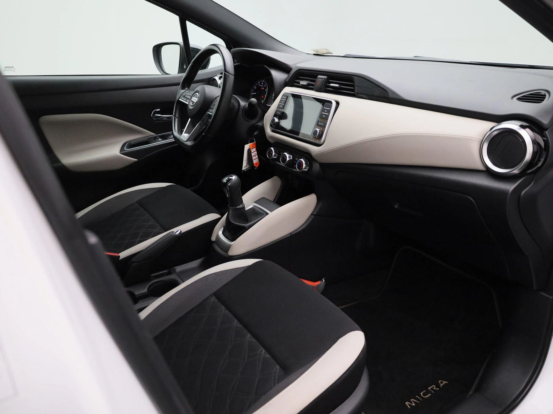 Nissan-Micra-image-33