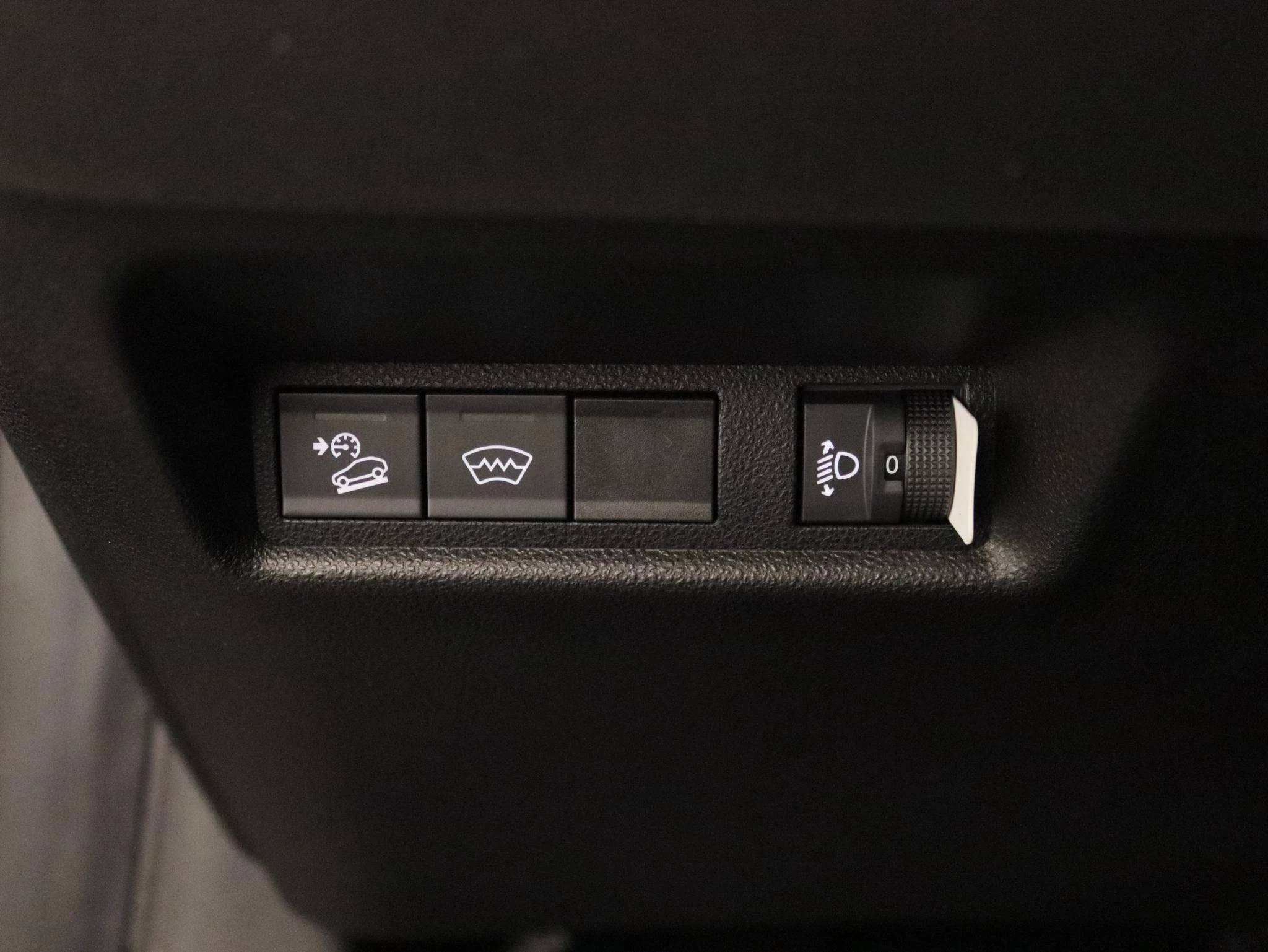 Jeep Avenger 1.2 e-Hybrid Summit