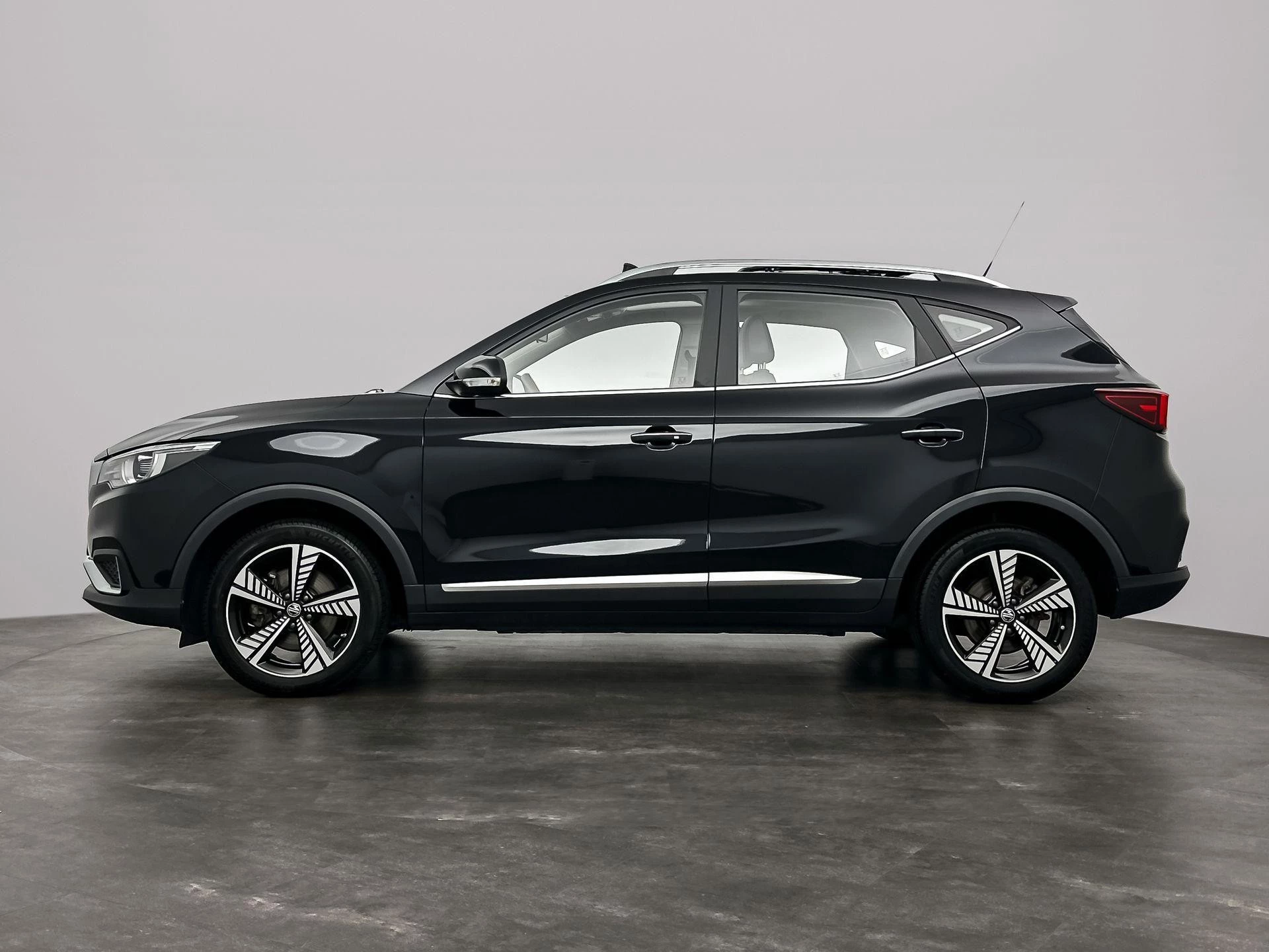 MG-ZS EV-image-8