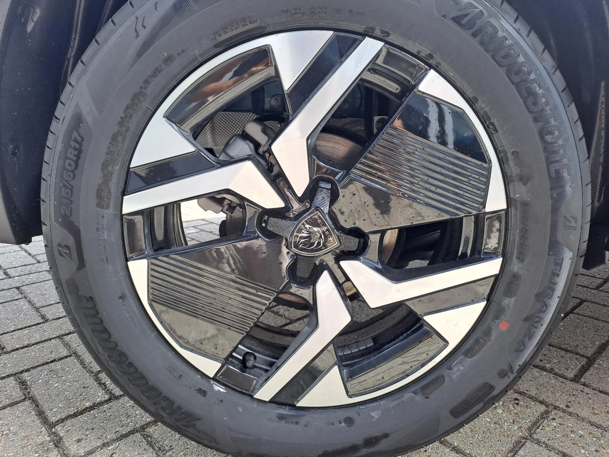 Peugeot-2008-image-5