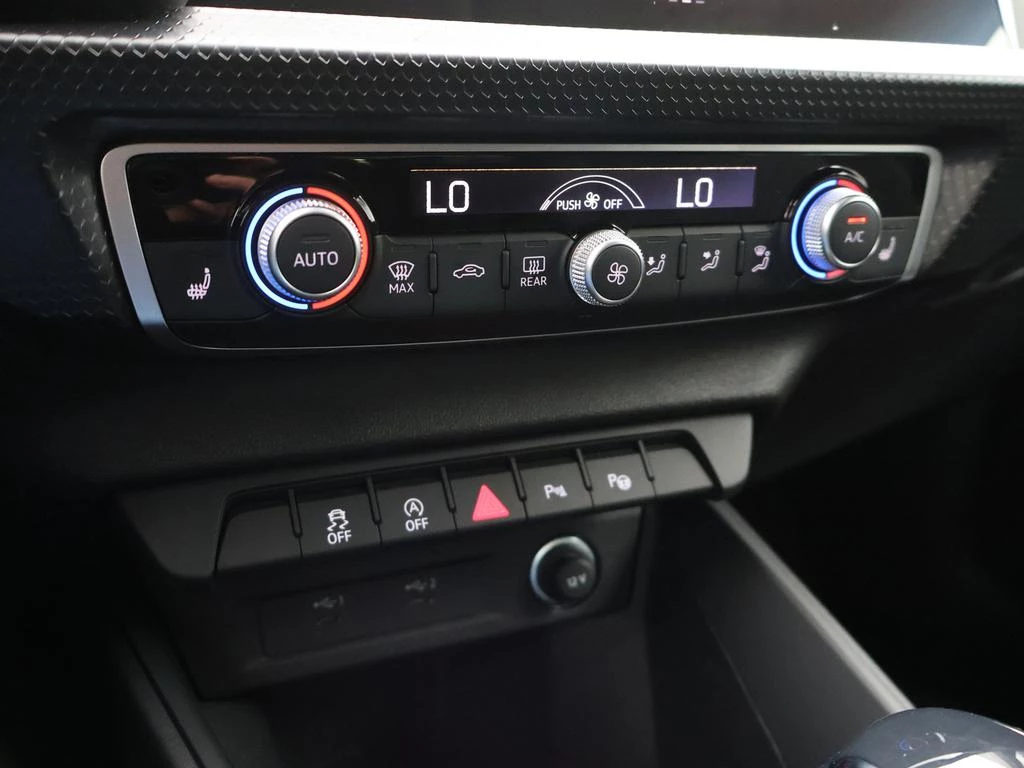 Audi A1 Sportback Audi A1 Sportback Prestige Edition 25TFSI 95pk AUTOMAAT - DEMO