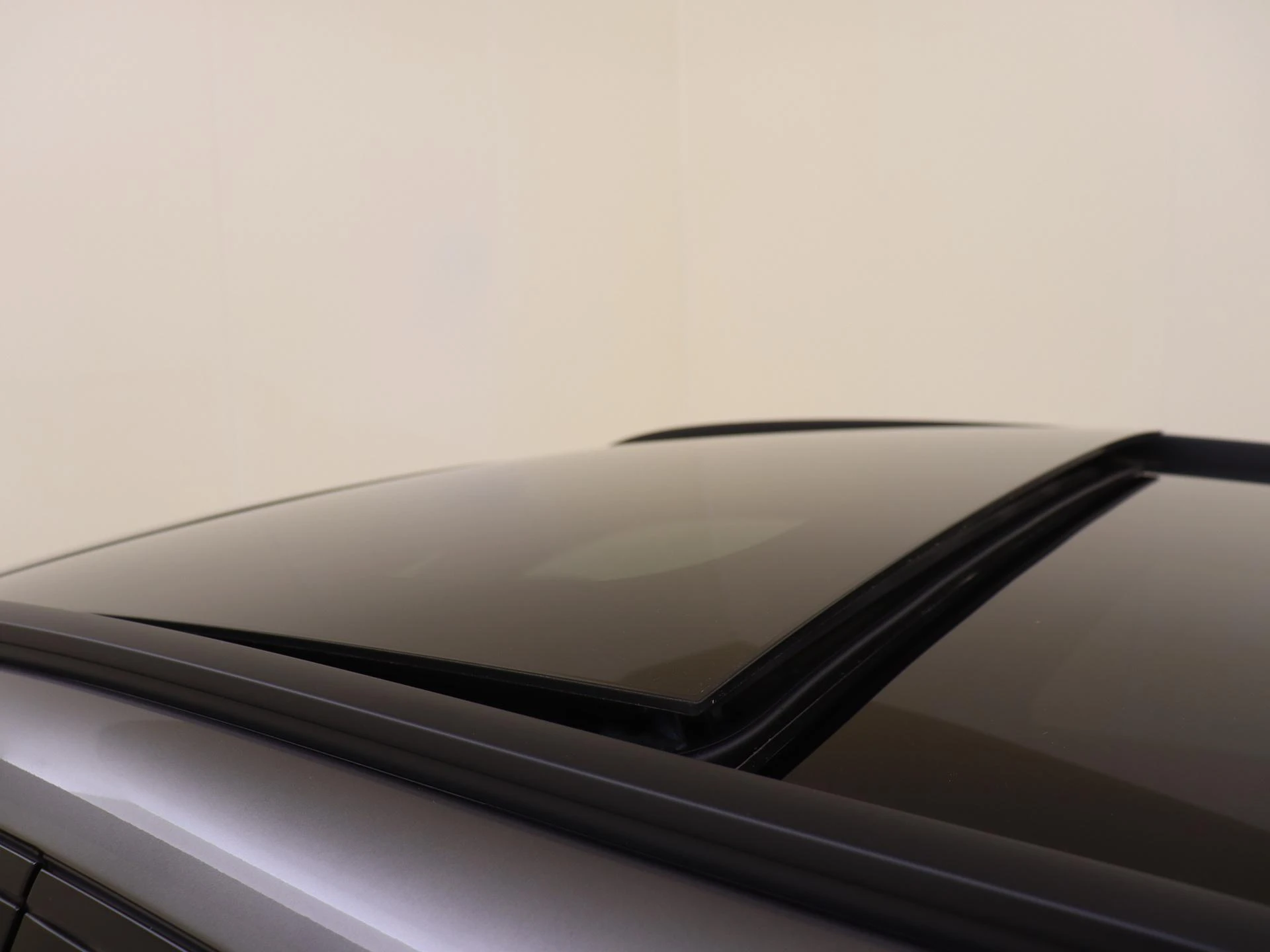 Mercedes-Benz-GLA-image-29