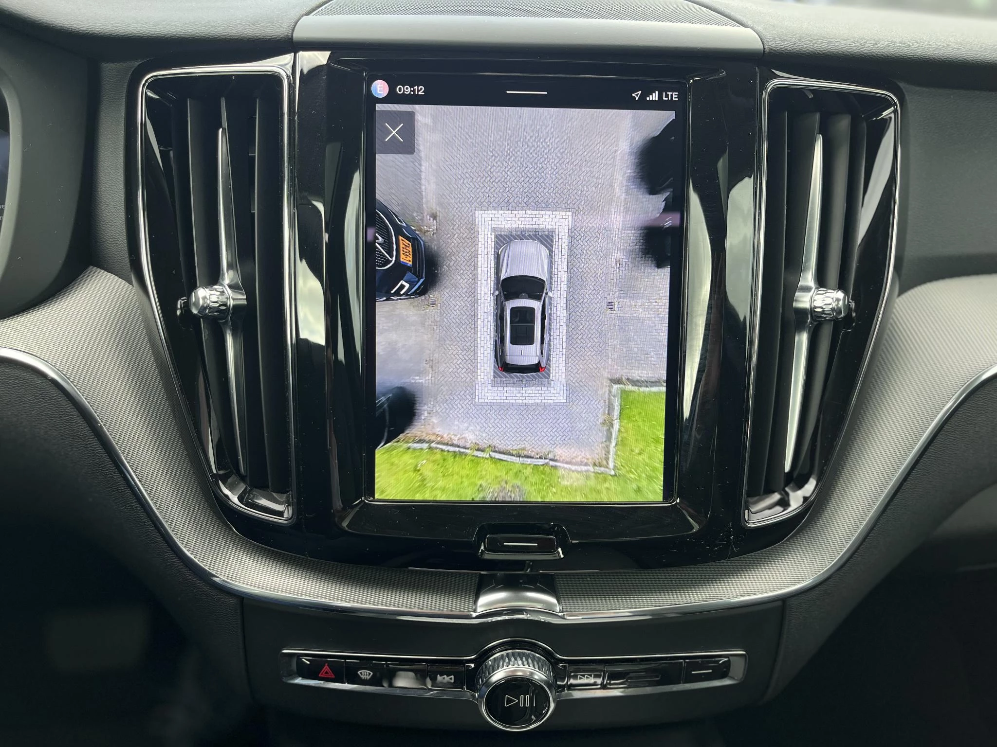 Volvo-XC60-image-25
