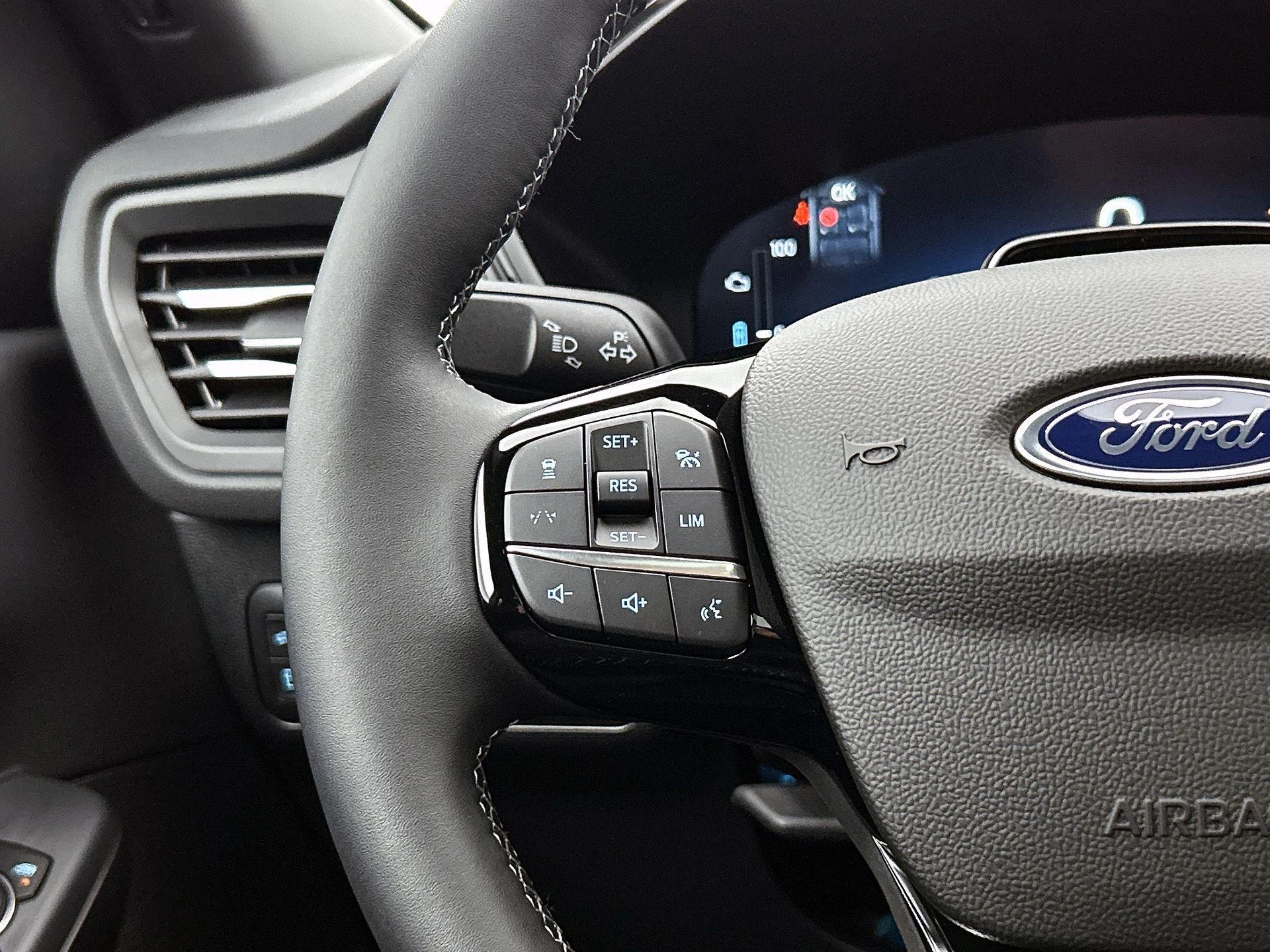 Ford-Kuga-image-5