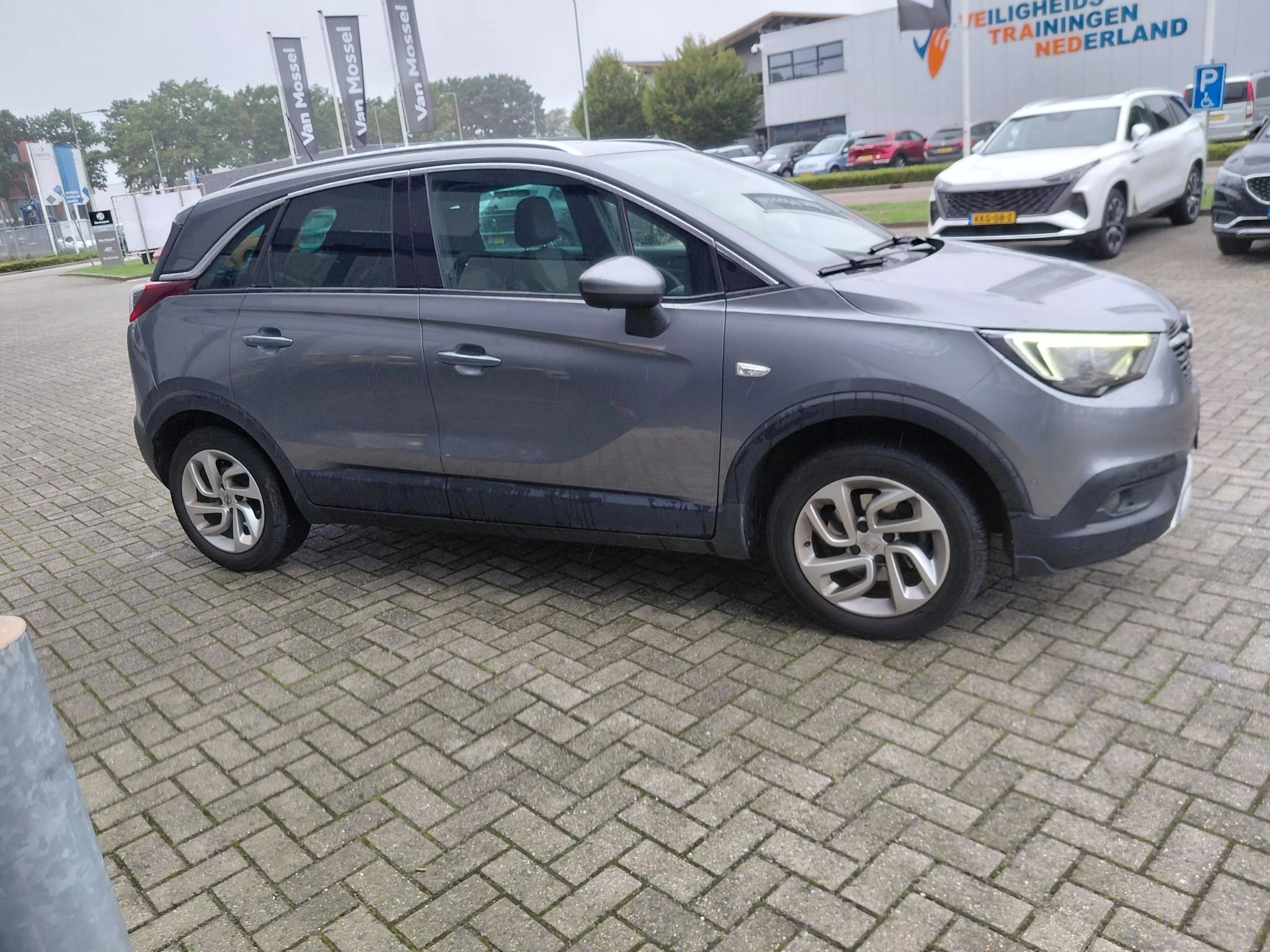 Opel-Crossland X-image-7