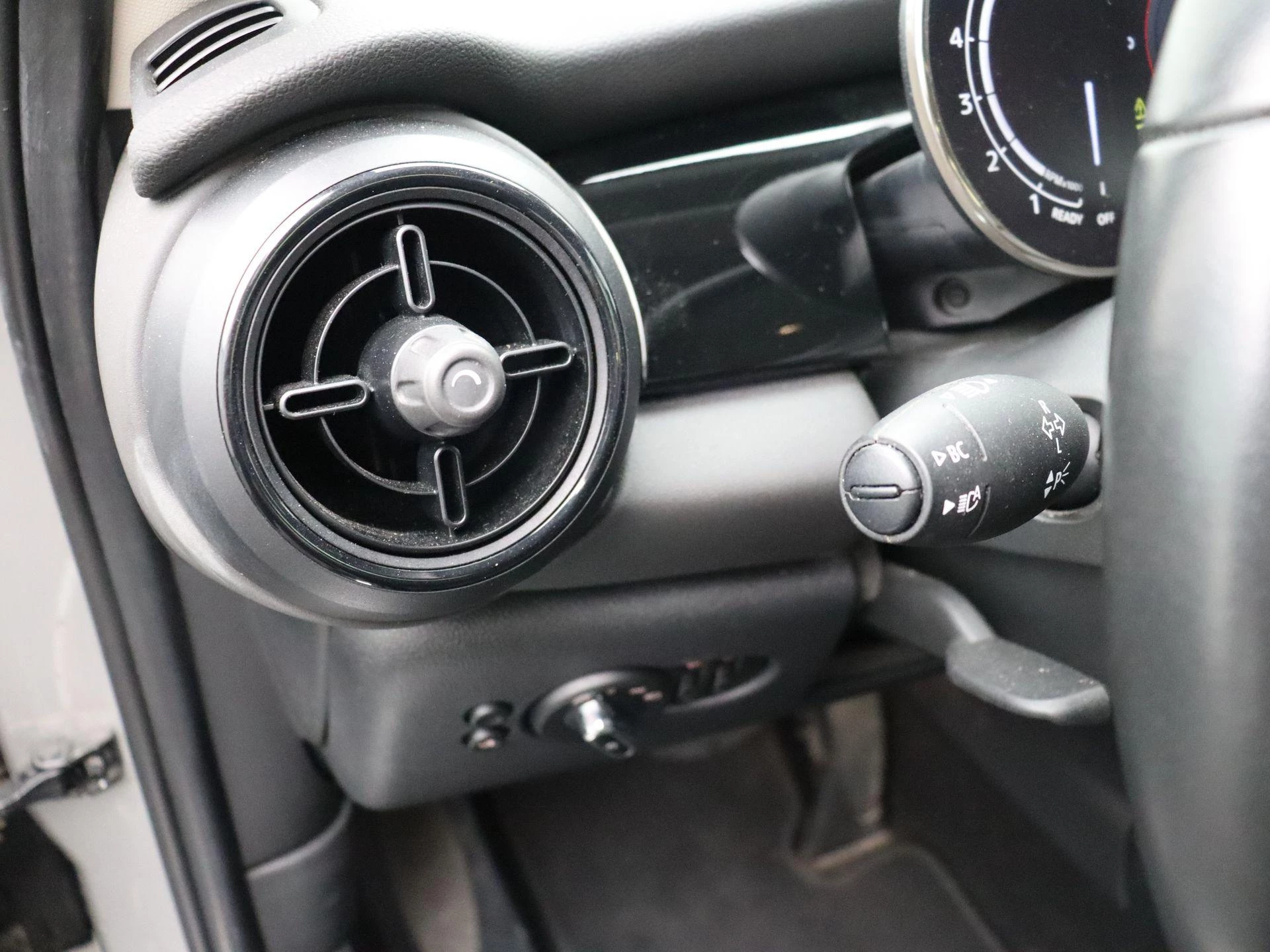 MINI Cooper 5 door COOPER