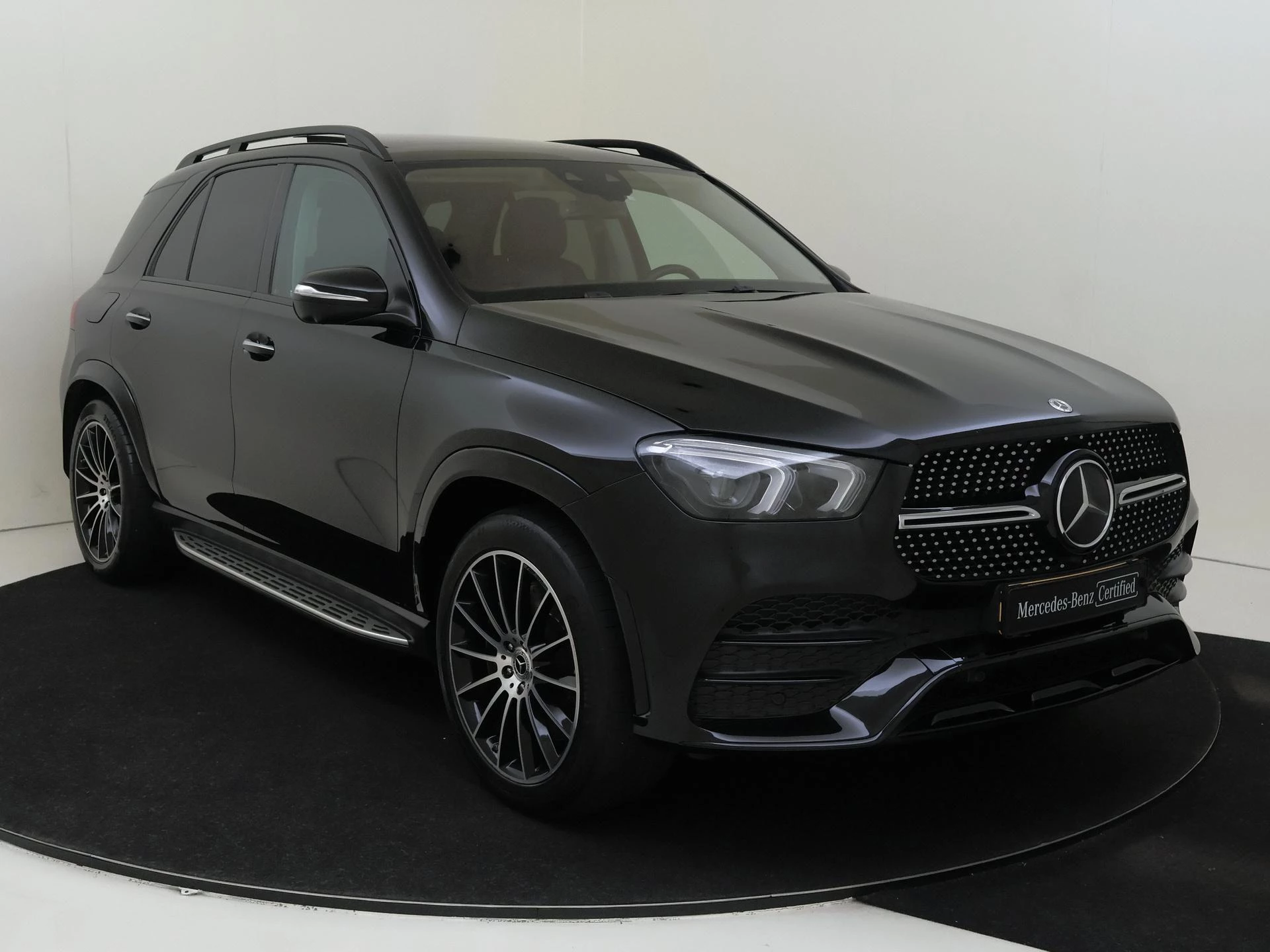 Mercedes-Benz-GLE-image-2