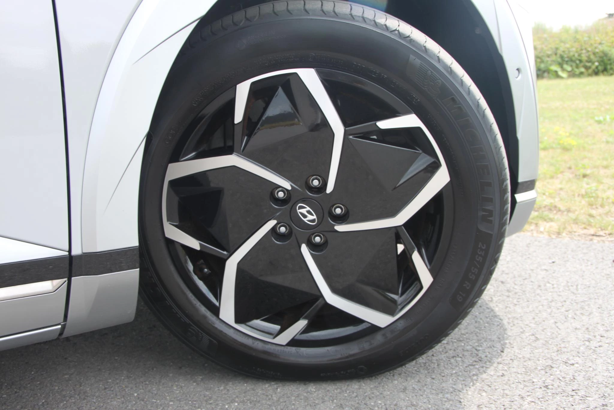 Hyundai-IONIQ 5-image-8