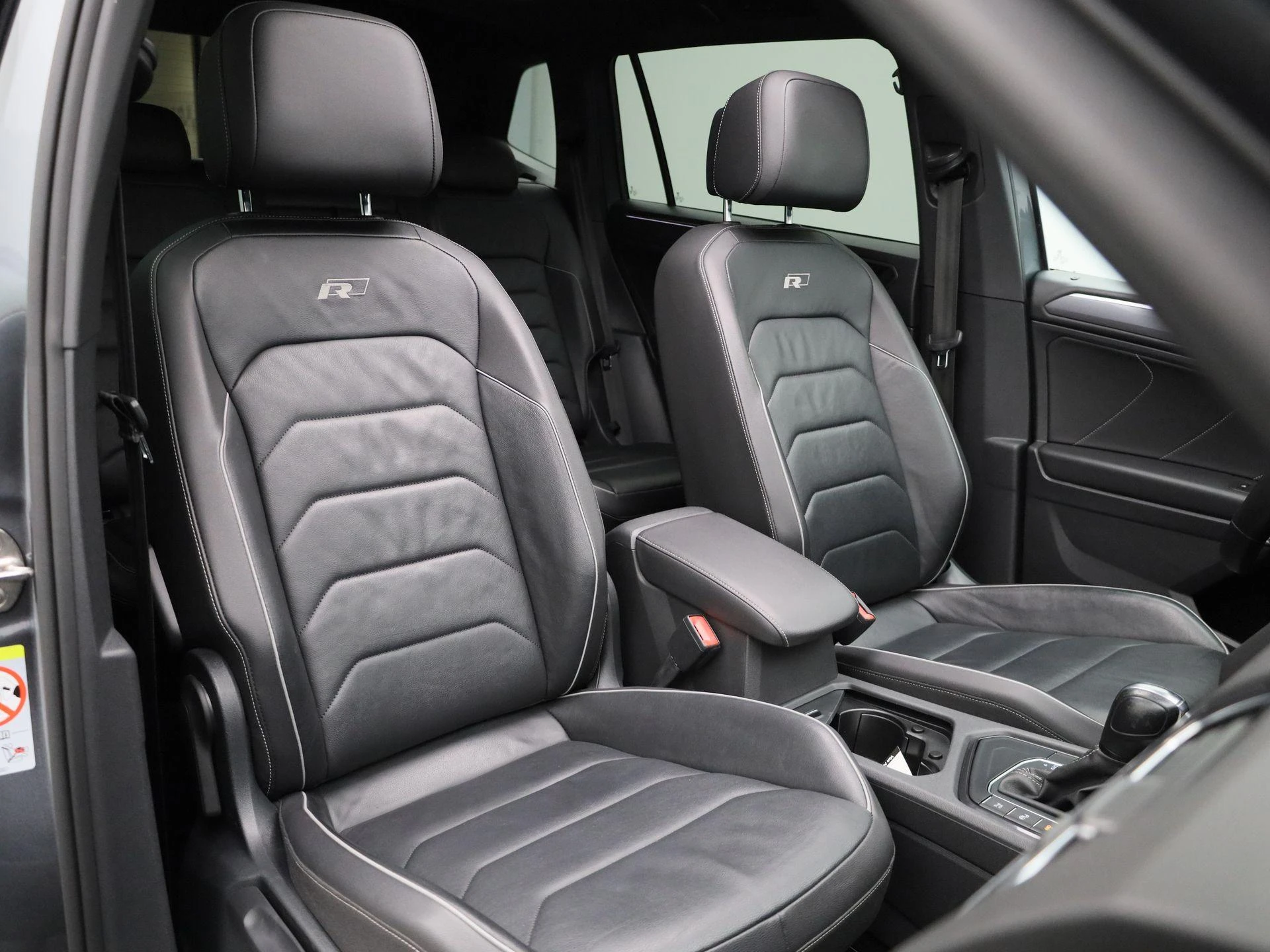 Volkswagen-Tiguan Allspace-image-44