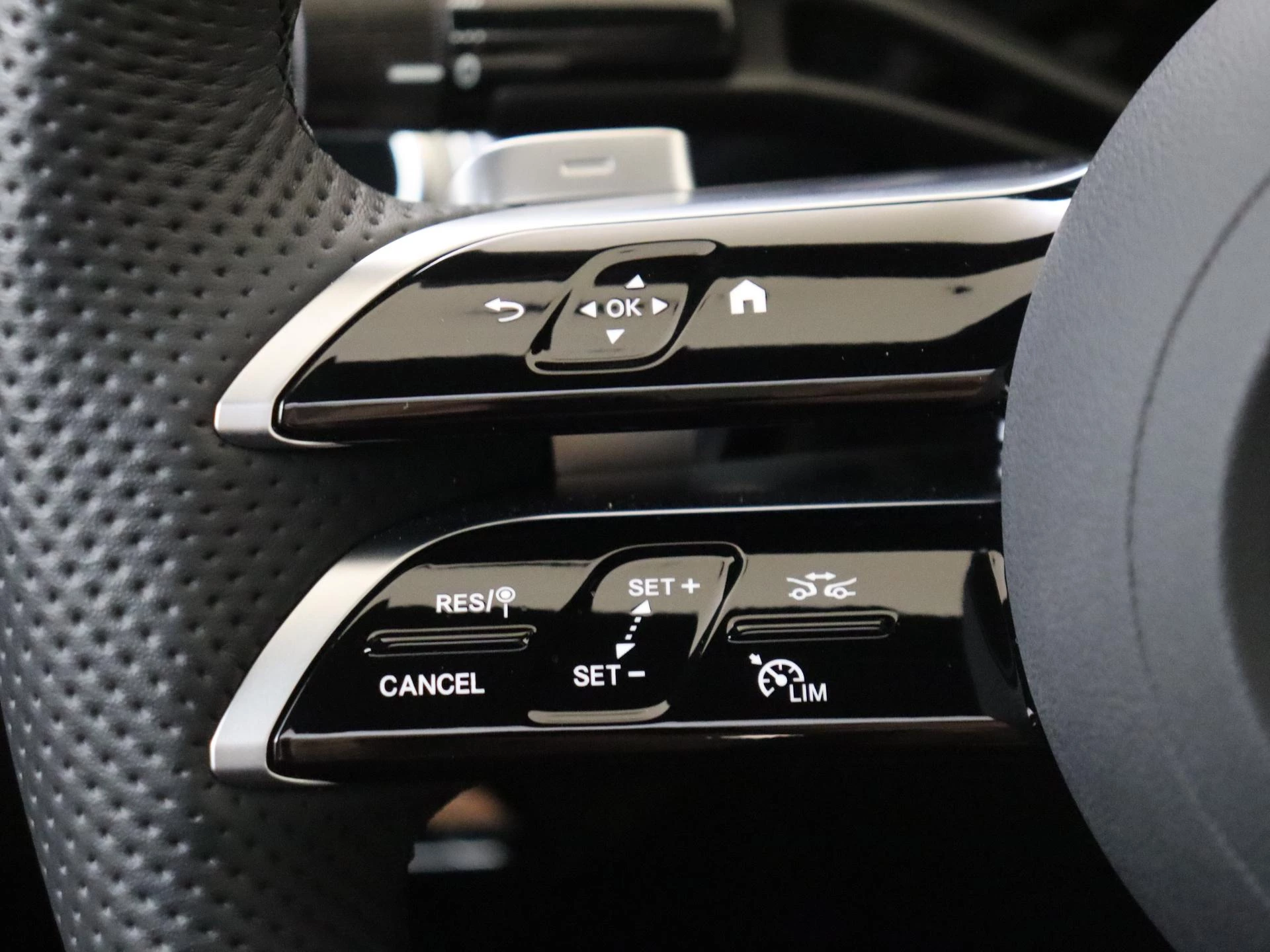 Mercedes-Benz E-Klasse 300 e AMG-Line