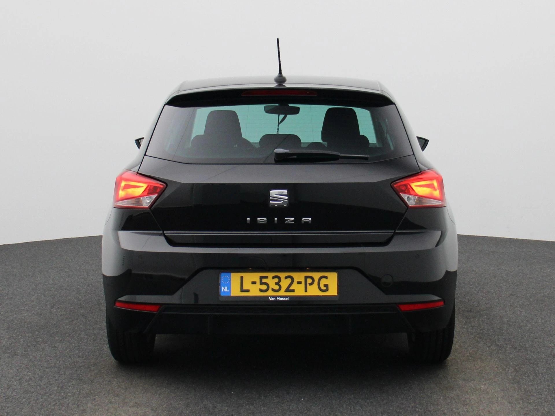 SEAT-Ibiza-image-4