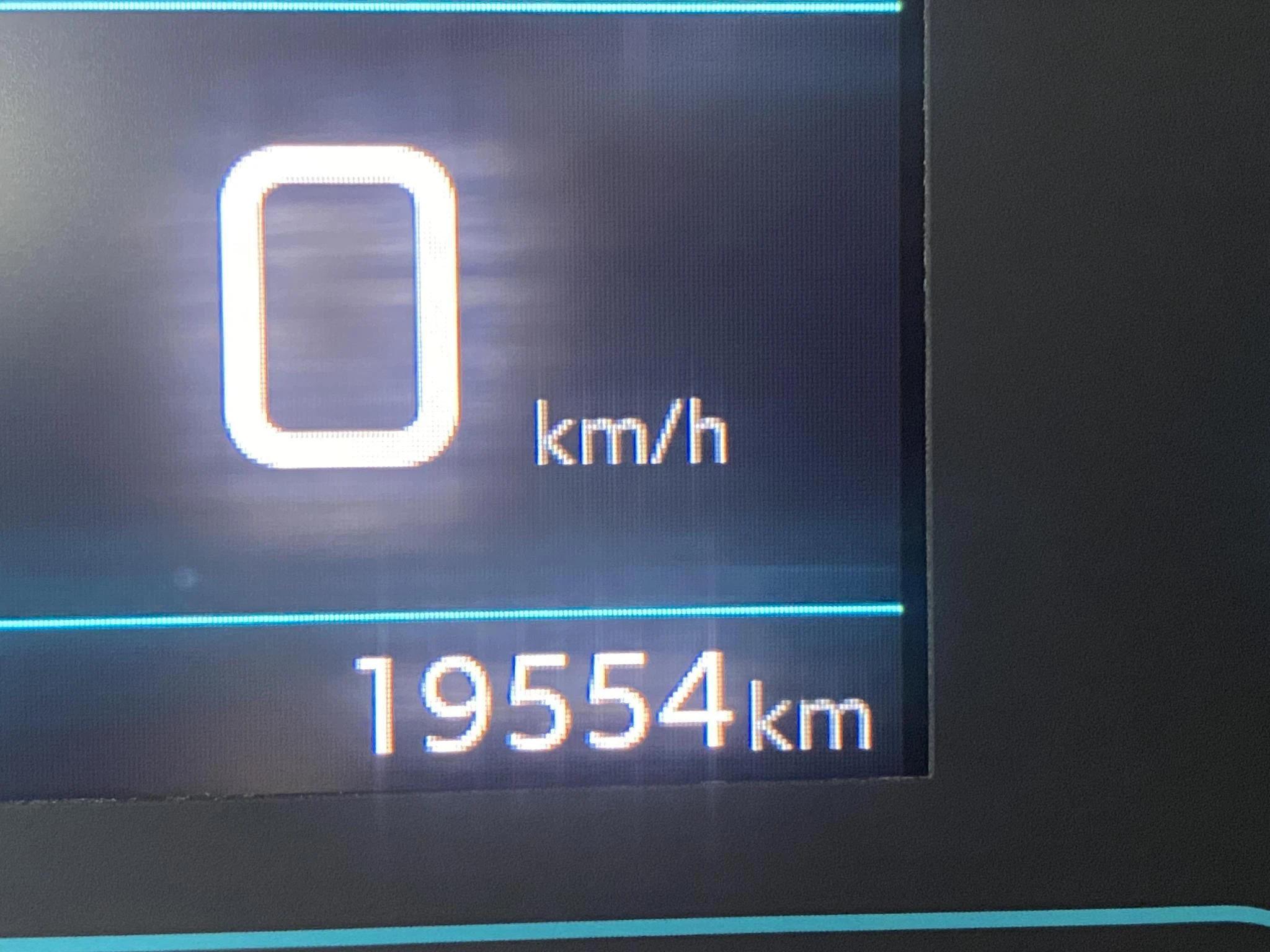 Peugeot-e-208-image-24