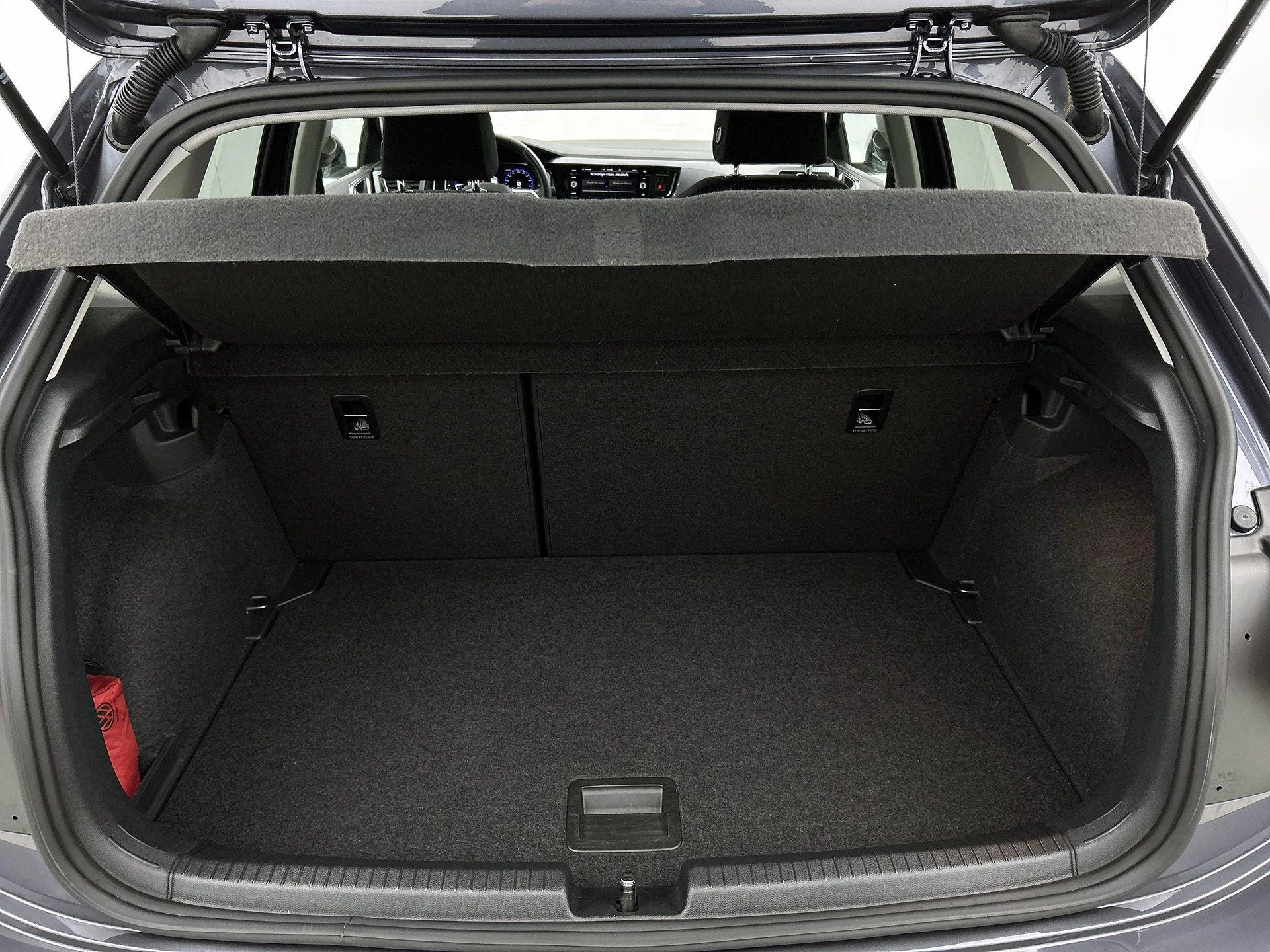 Volkswagen-Polo-image-21