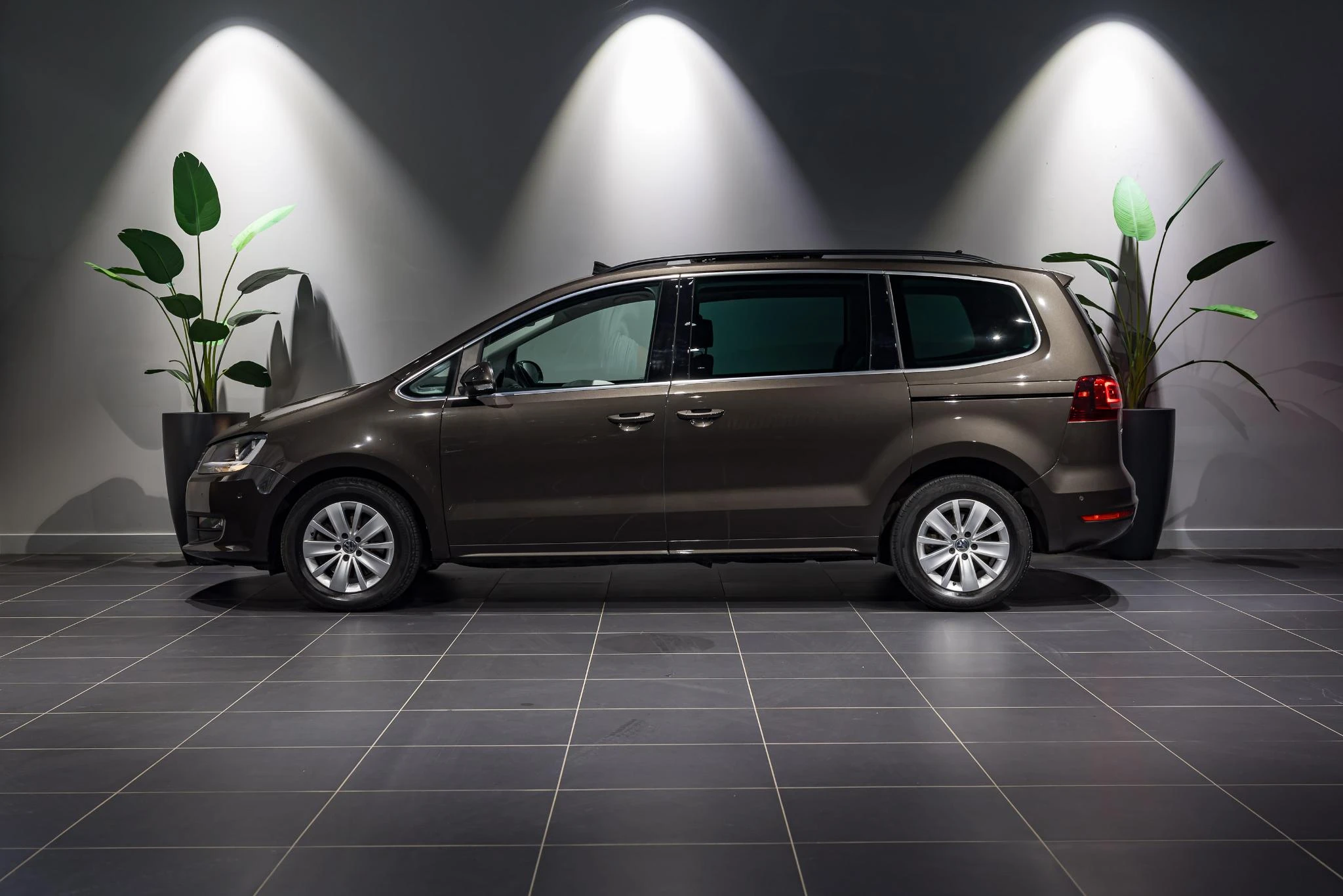 Volkswagen-Sharan-image-3