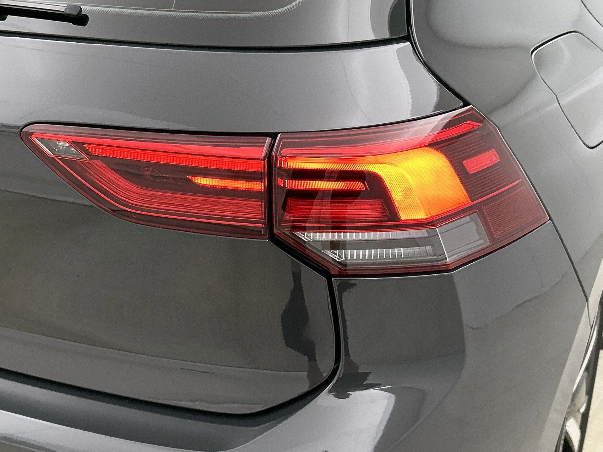Volkswagen-Golf-image-15