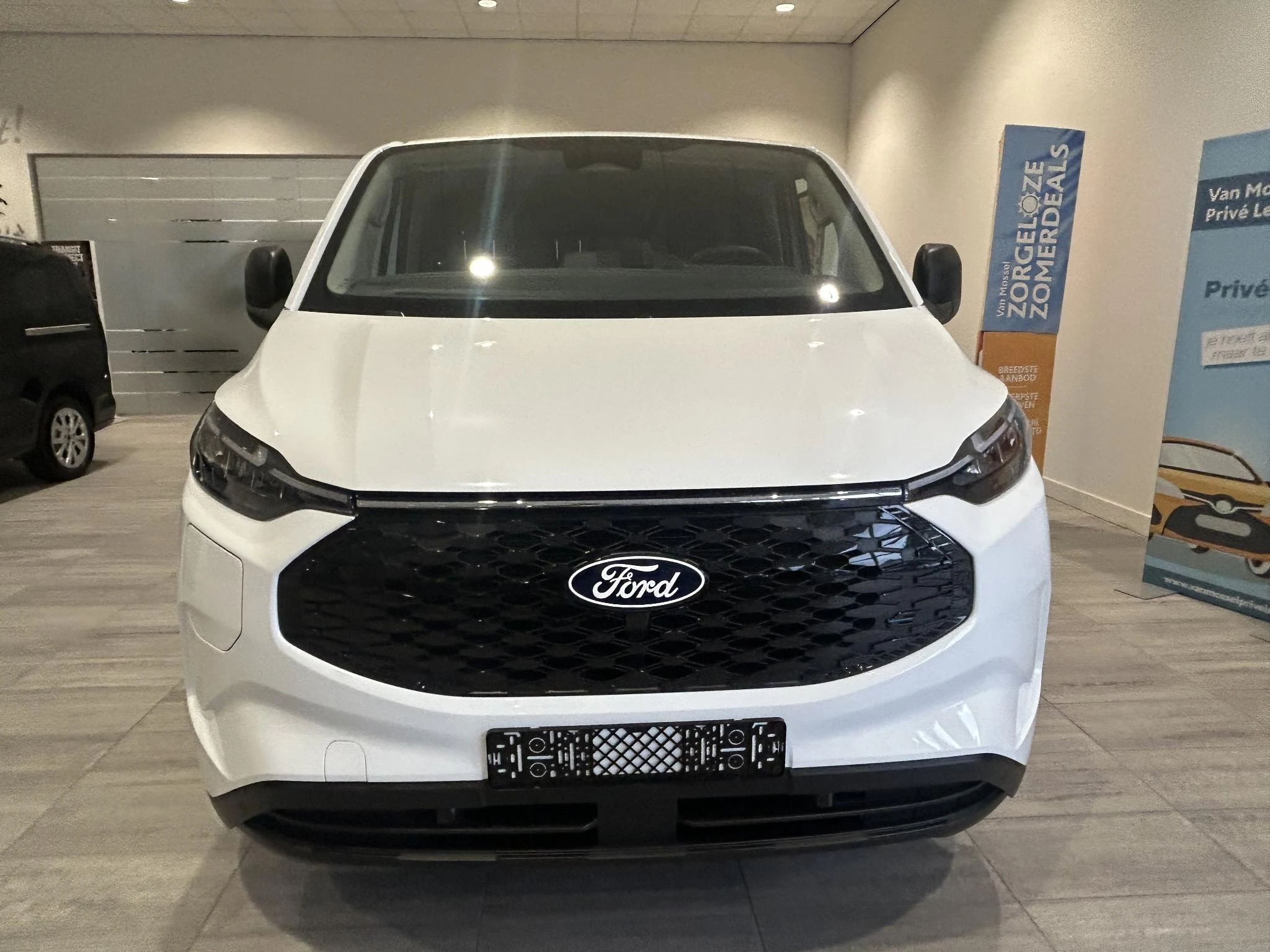Ford-E-Transit Custom-image-6