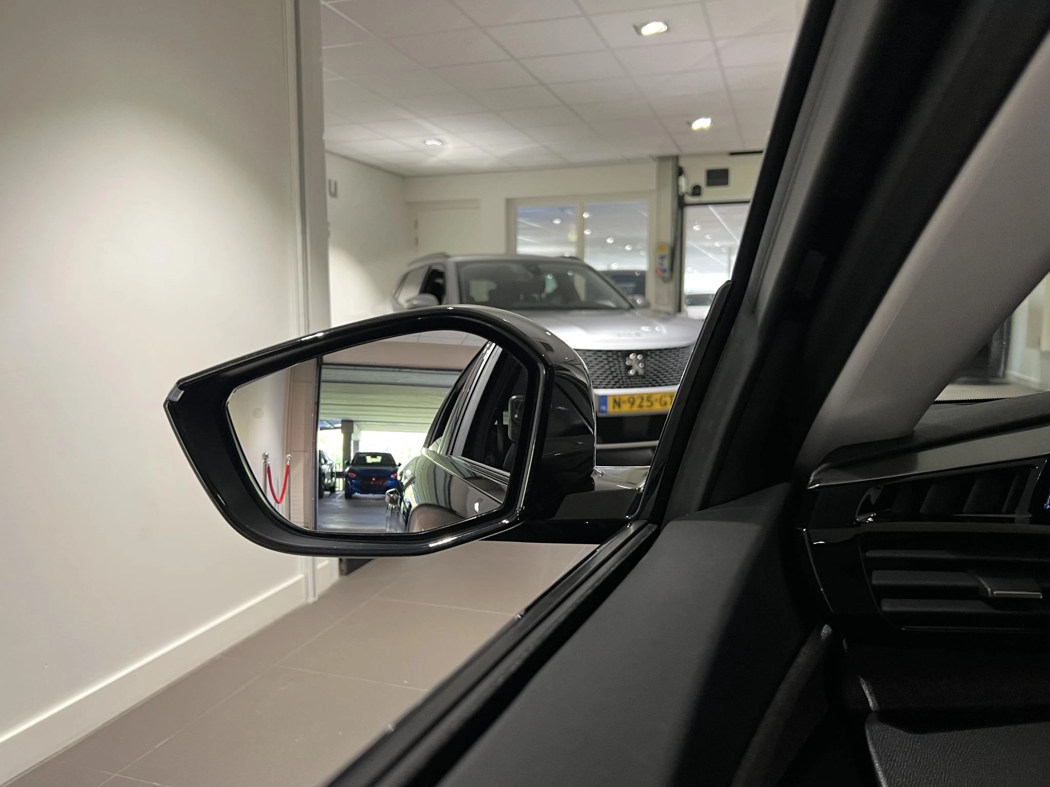 Peugeot-308-image-16