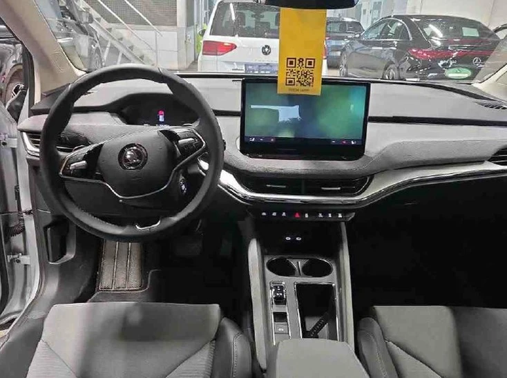 Škoda Enyaq iV 85x Loft Navi, Rear-View, ACC