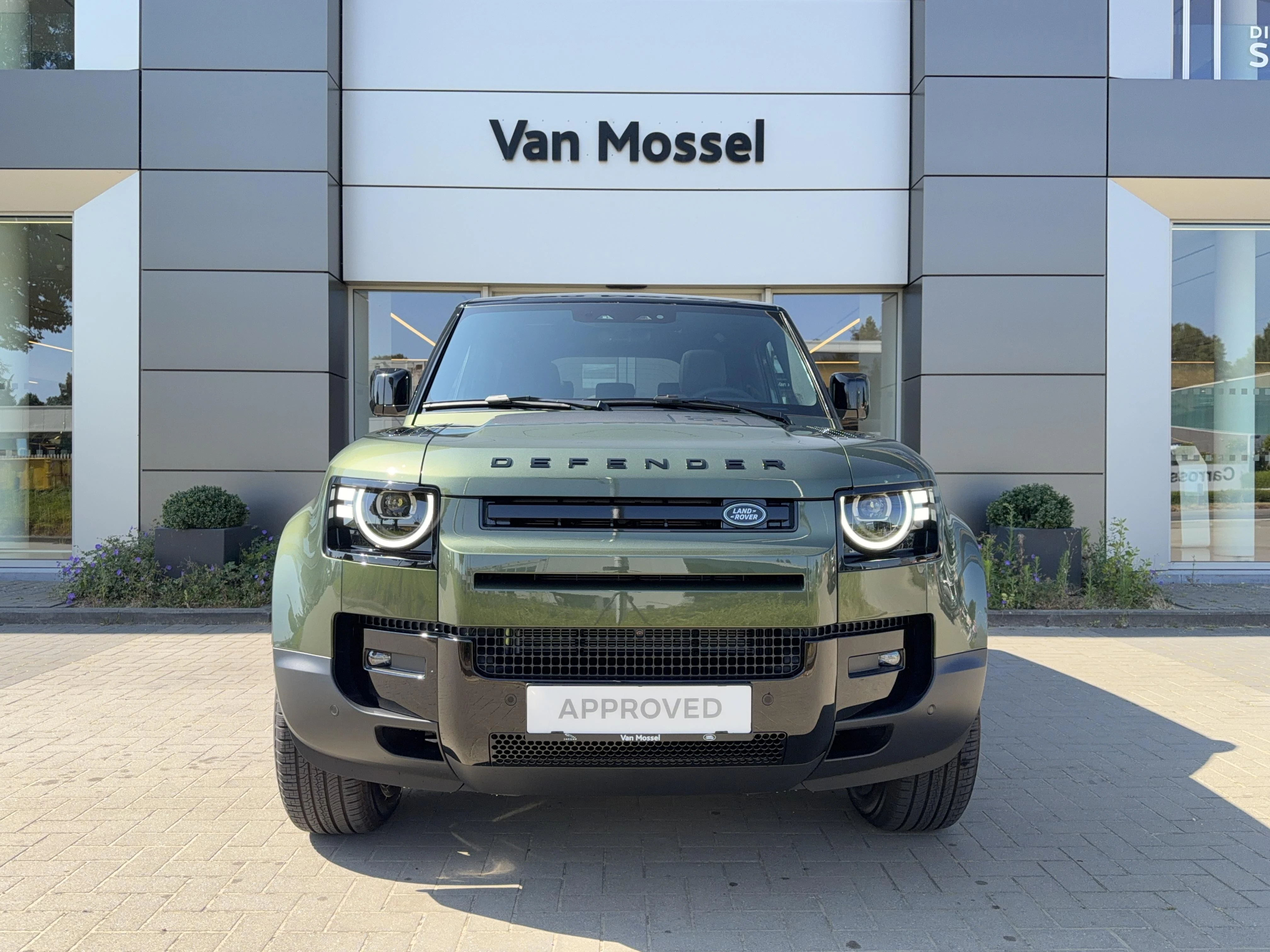 Land Rover Defender 90 D250 S