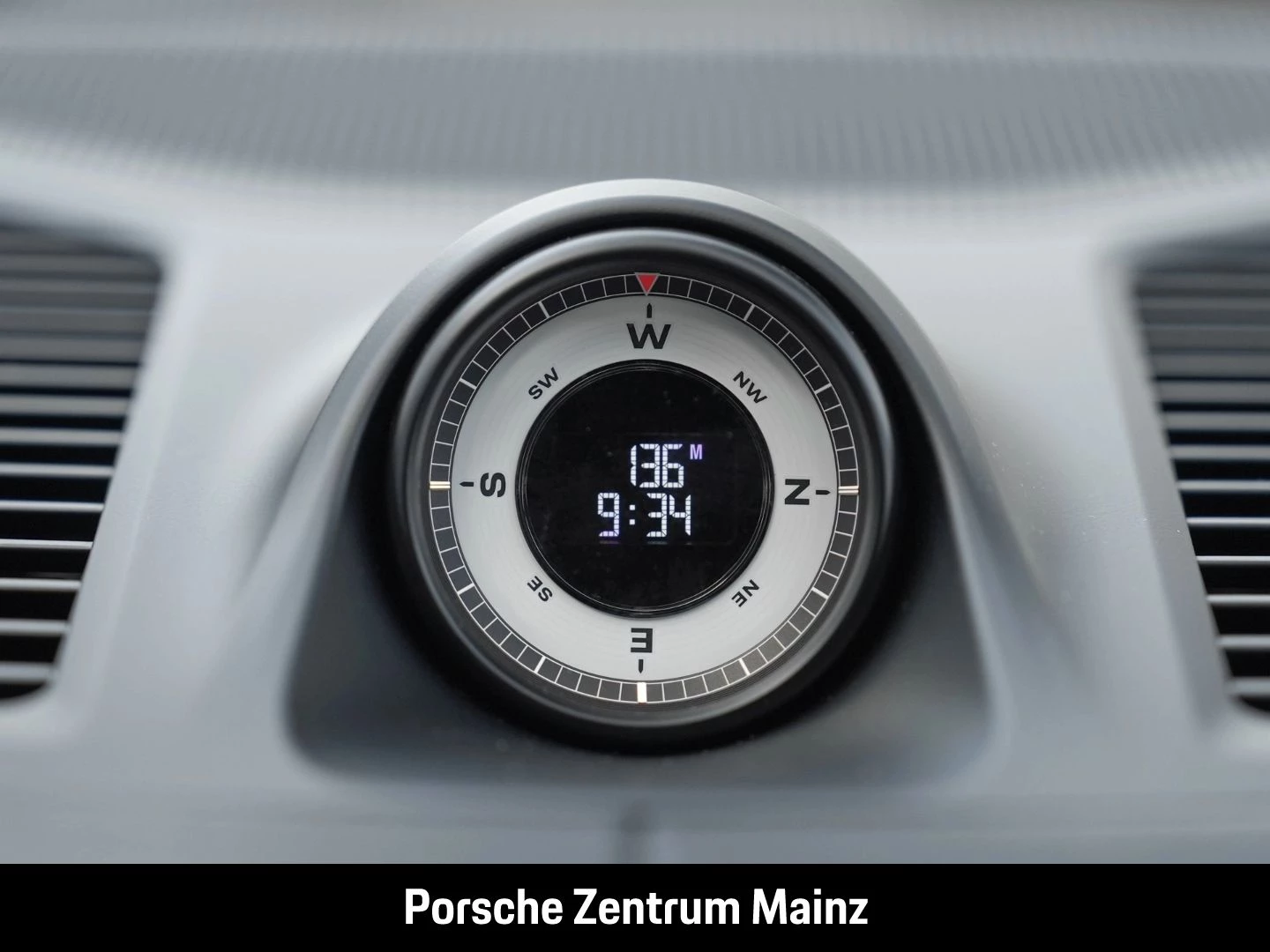 Porsche-Cayenne-image-18