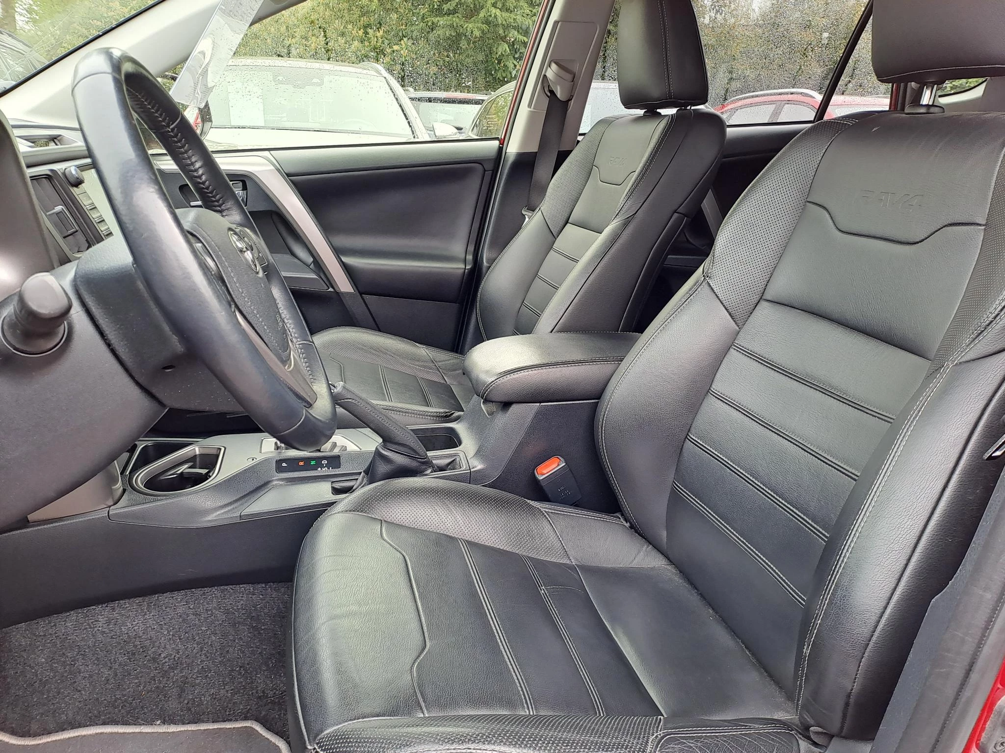 Toyota RAV4 2.5 Hybrid AWD Team D