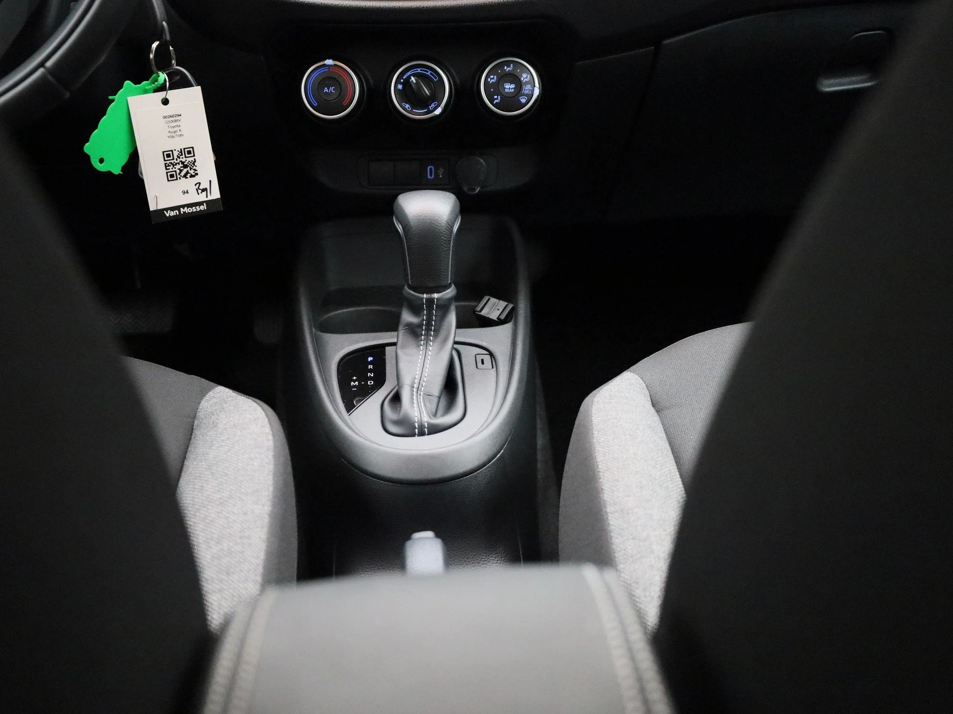 Toyota Aygo X 1.0 VVT-i S-CVT Play