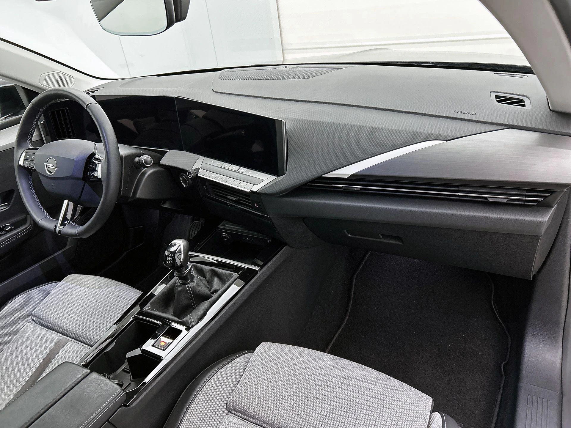 Opel-Astra-image-17