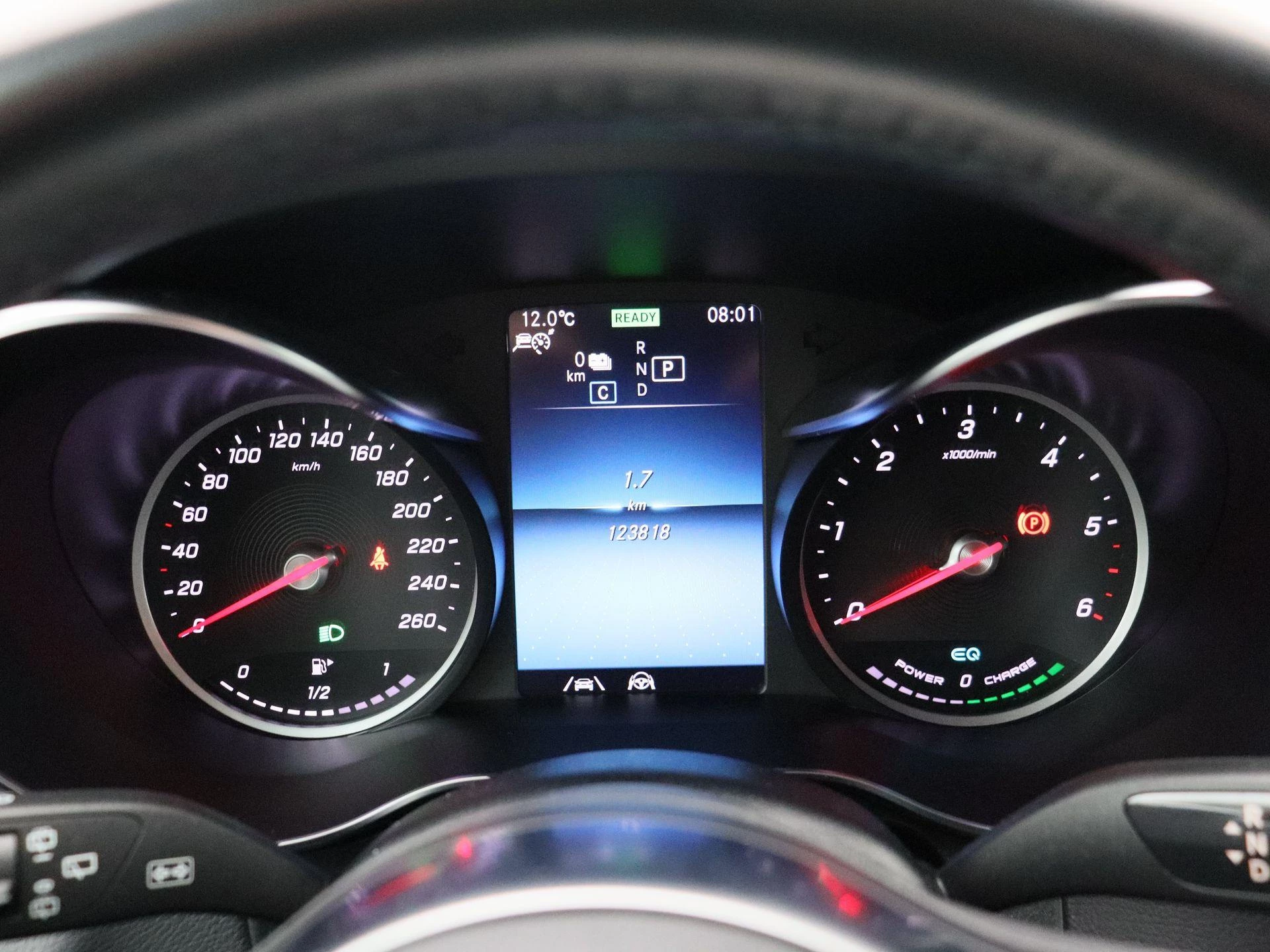 Mercedes-Benz-GLC-image-6