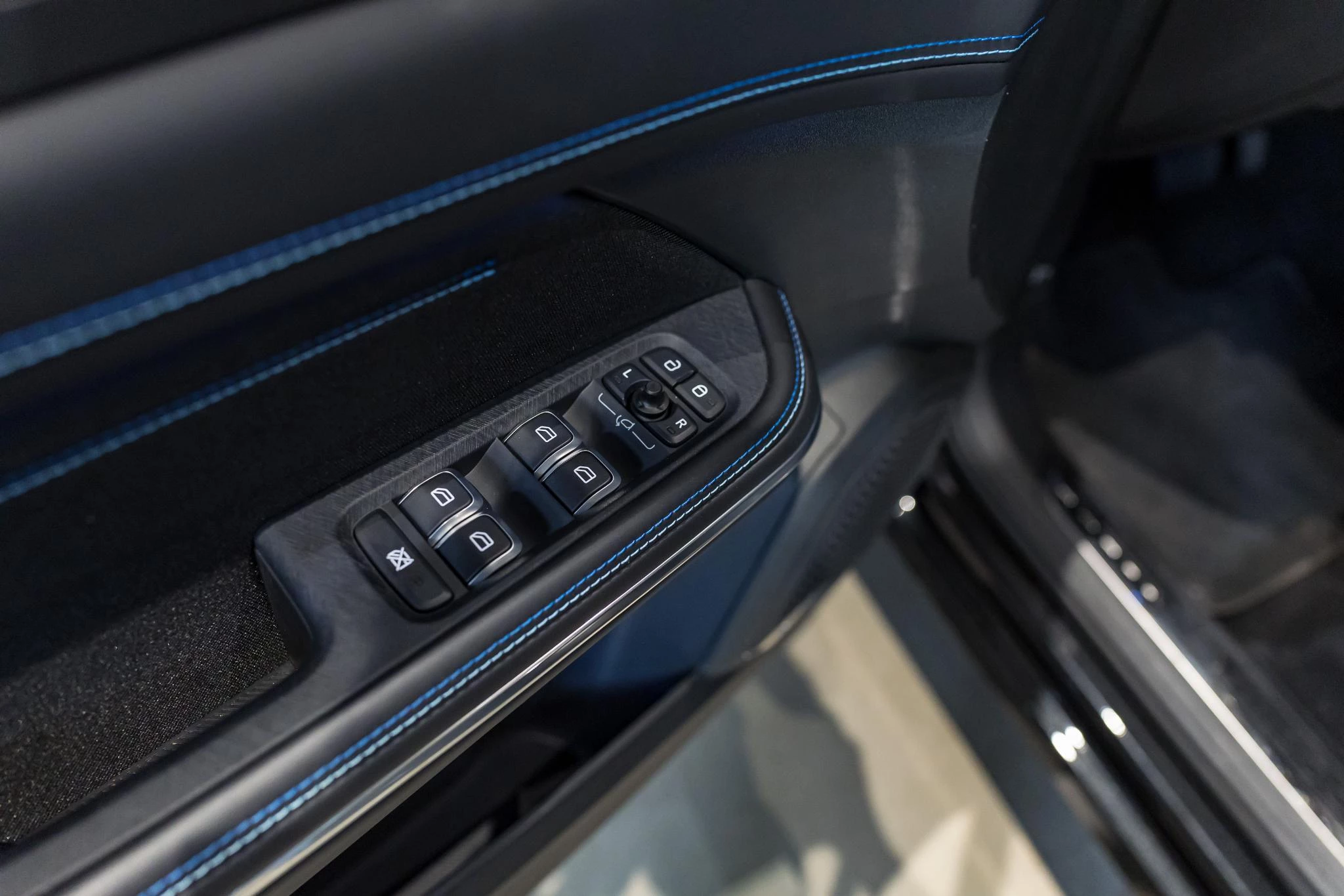 Lynk & Co 01 1.5 192kW PHEV OBC6.6