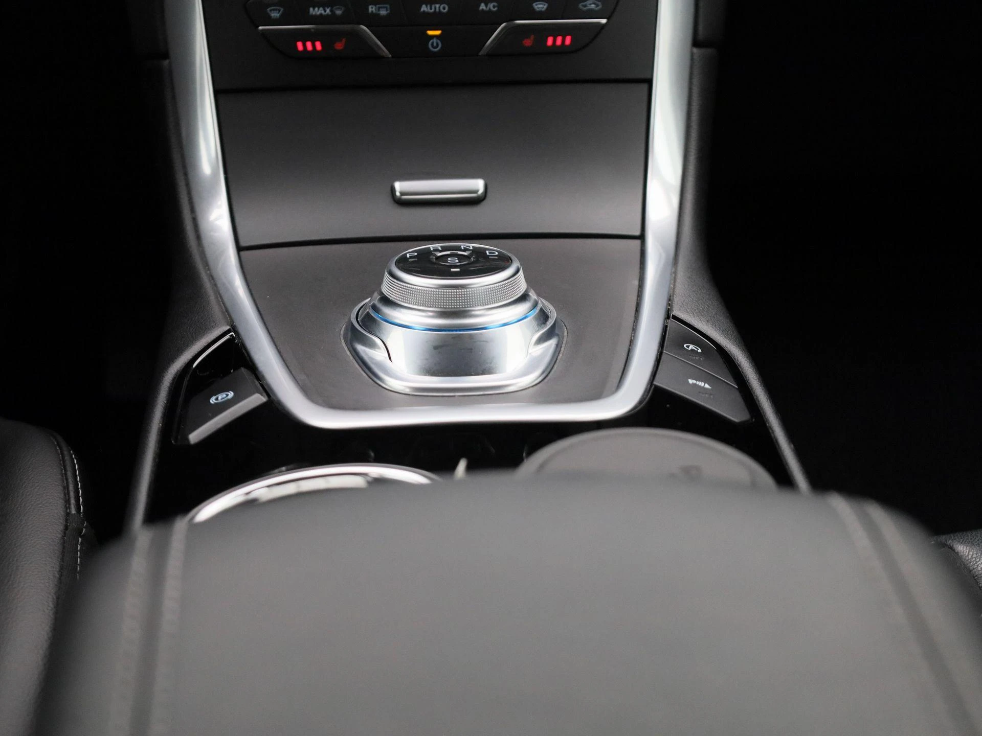 Ford-S-Max-image-9