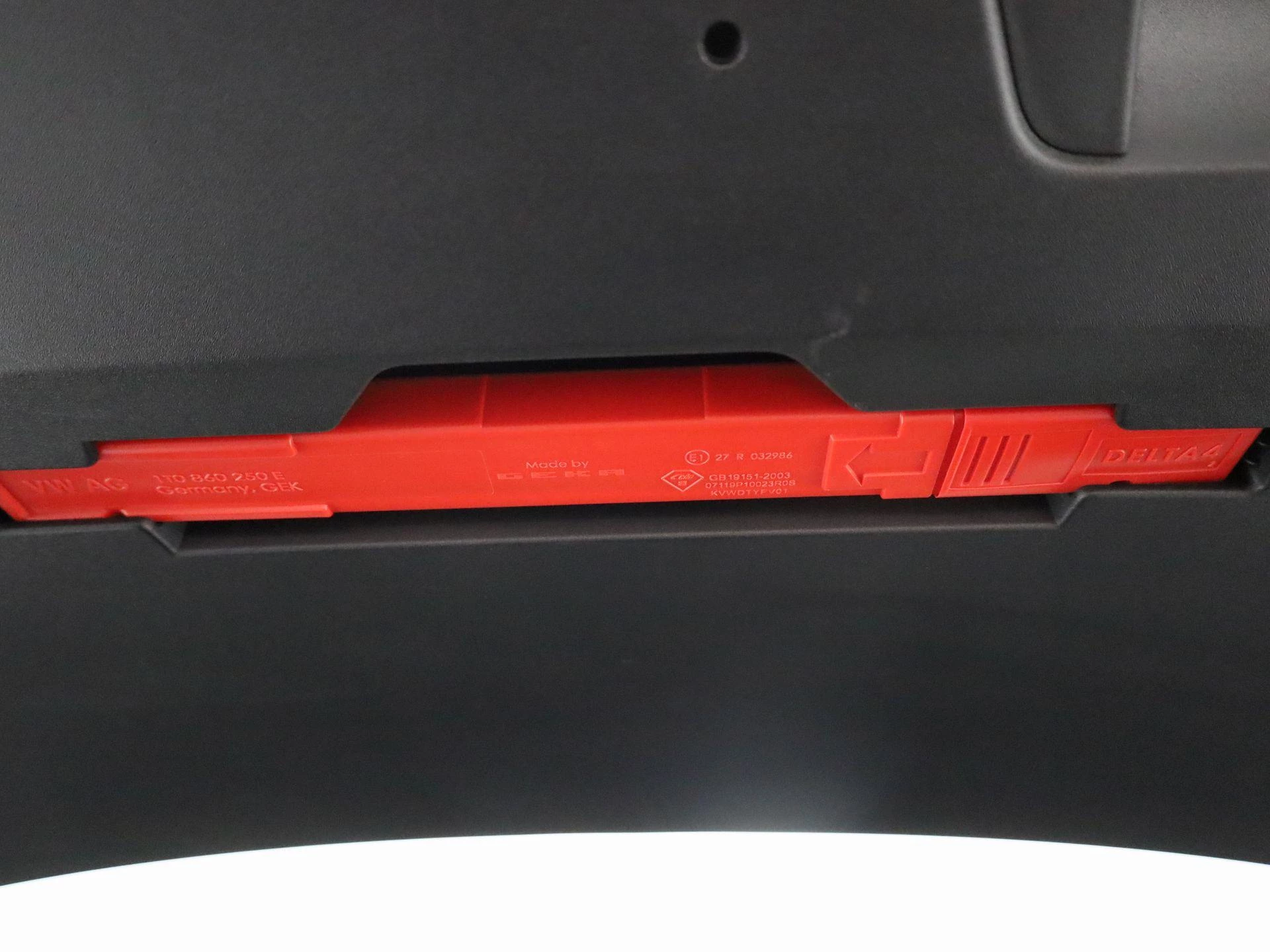 Volkswagen-ID.4-image-12