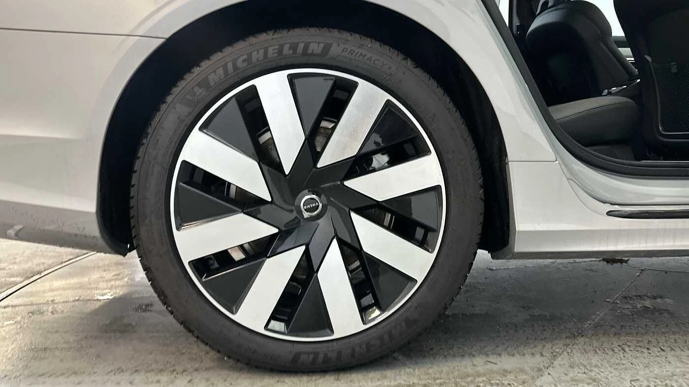 Volvo-V90-image-10