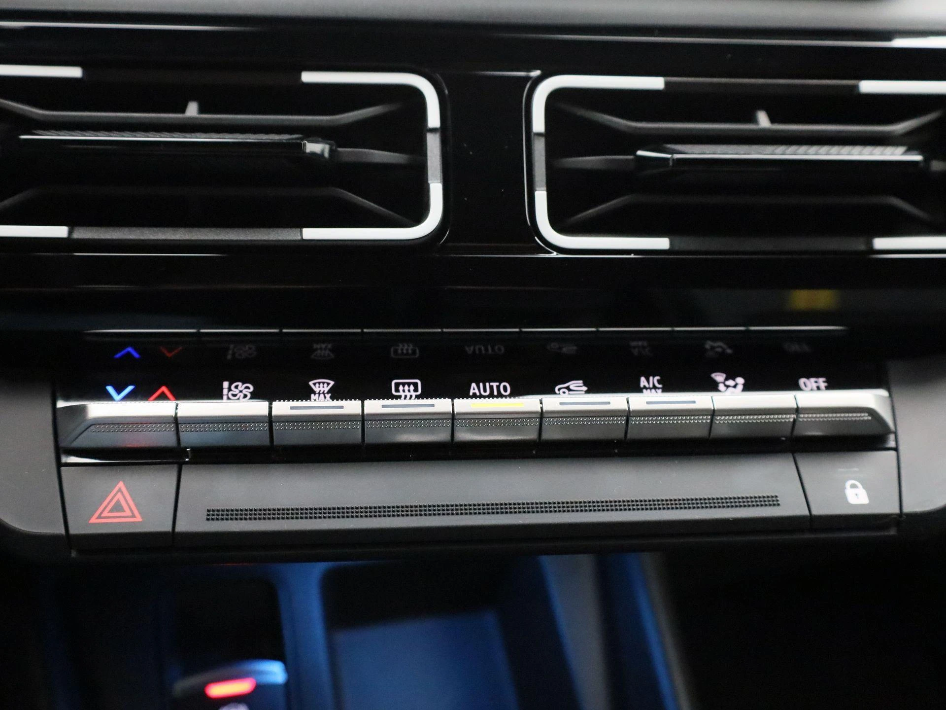 Renault-4-image-21