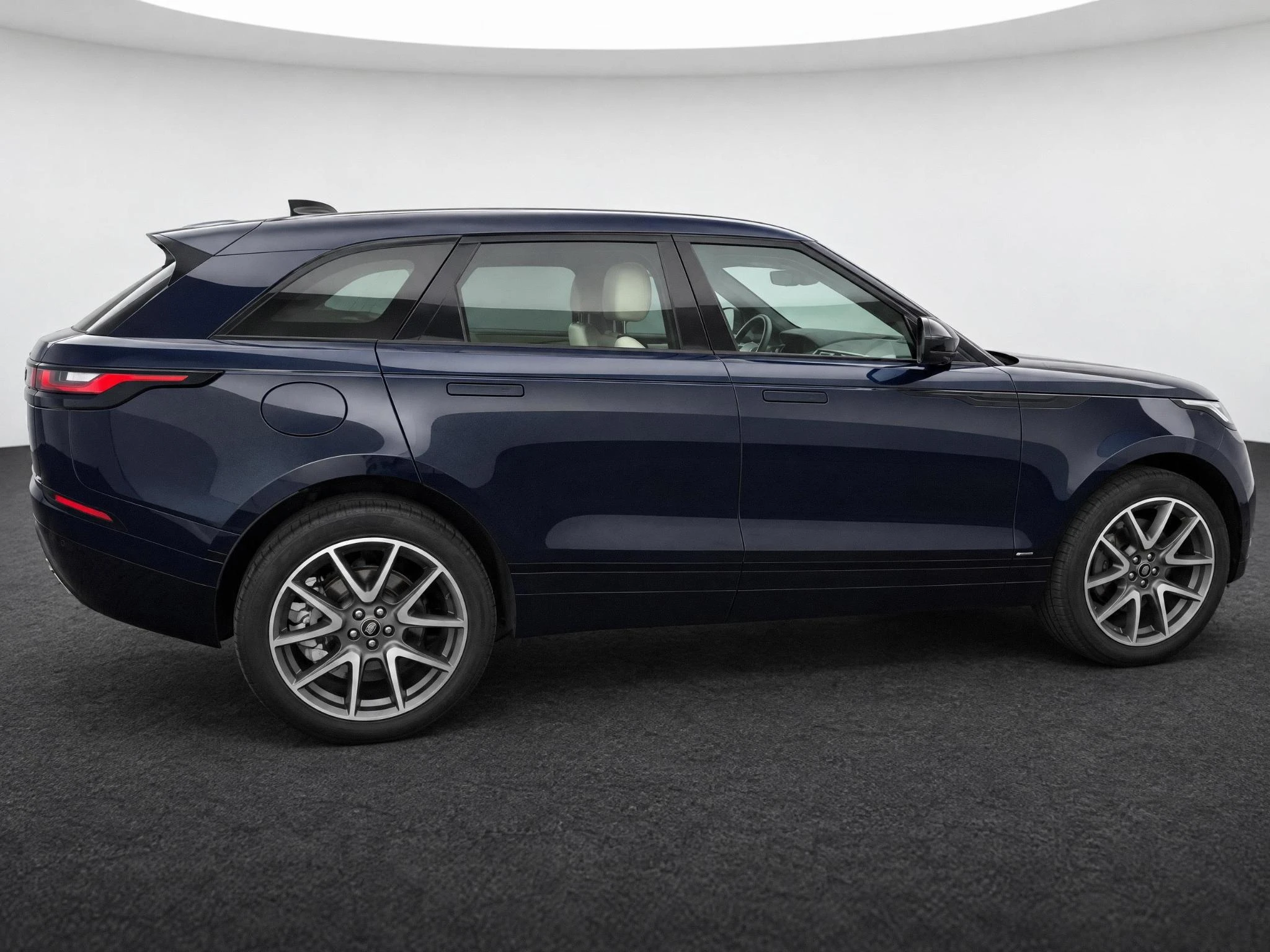 Land Rover-Range Rover Velar-image-6