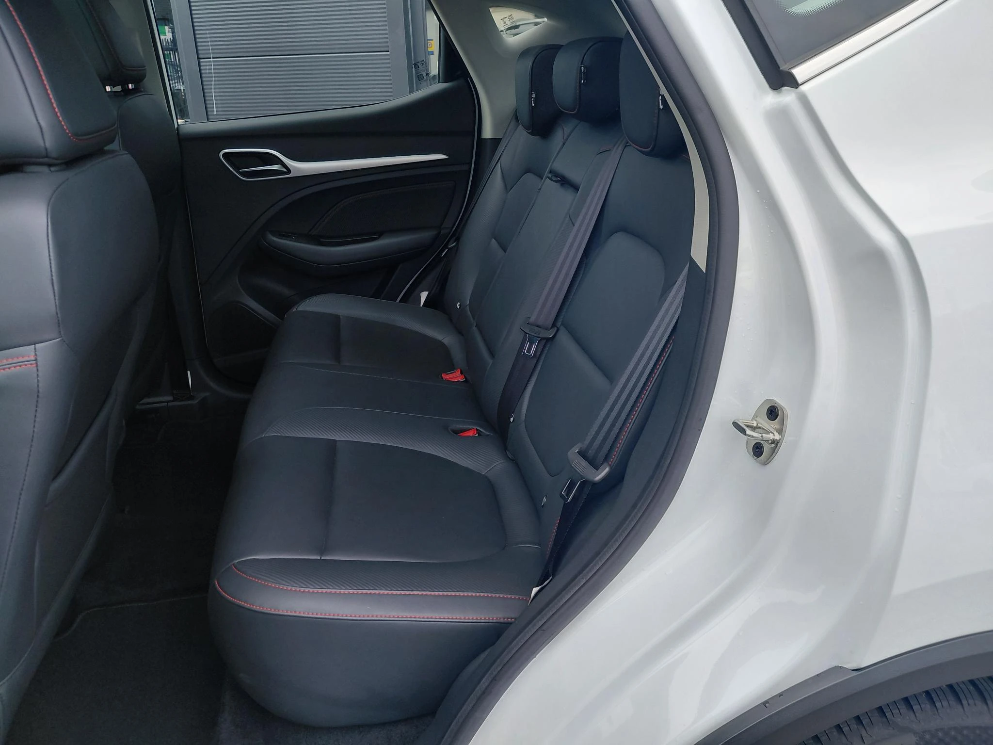 MG-ZS EV-image-11