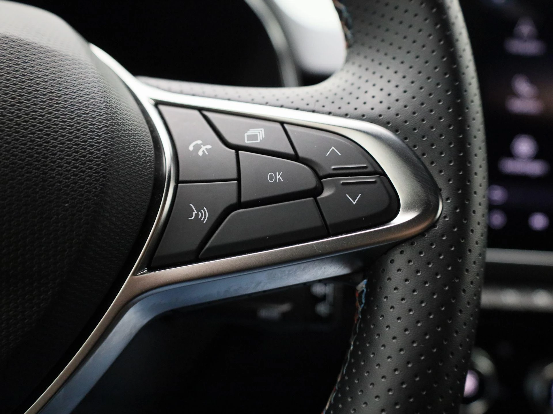 Renault-Clio-image-15