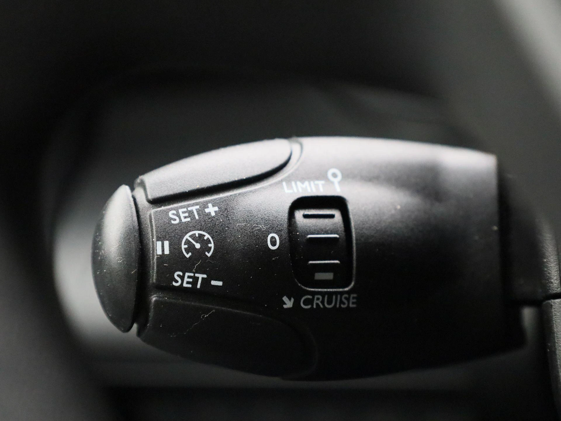 Peugeot-Partner-image-23