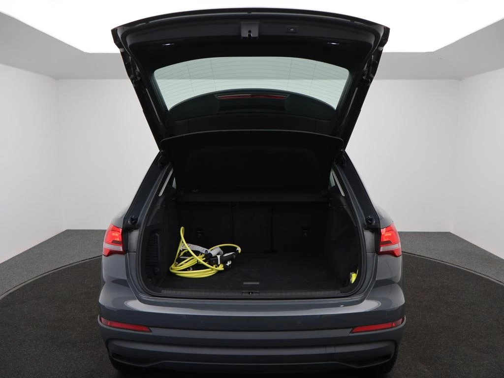 Audi-Q3-image-11