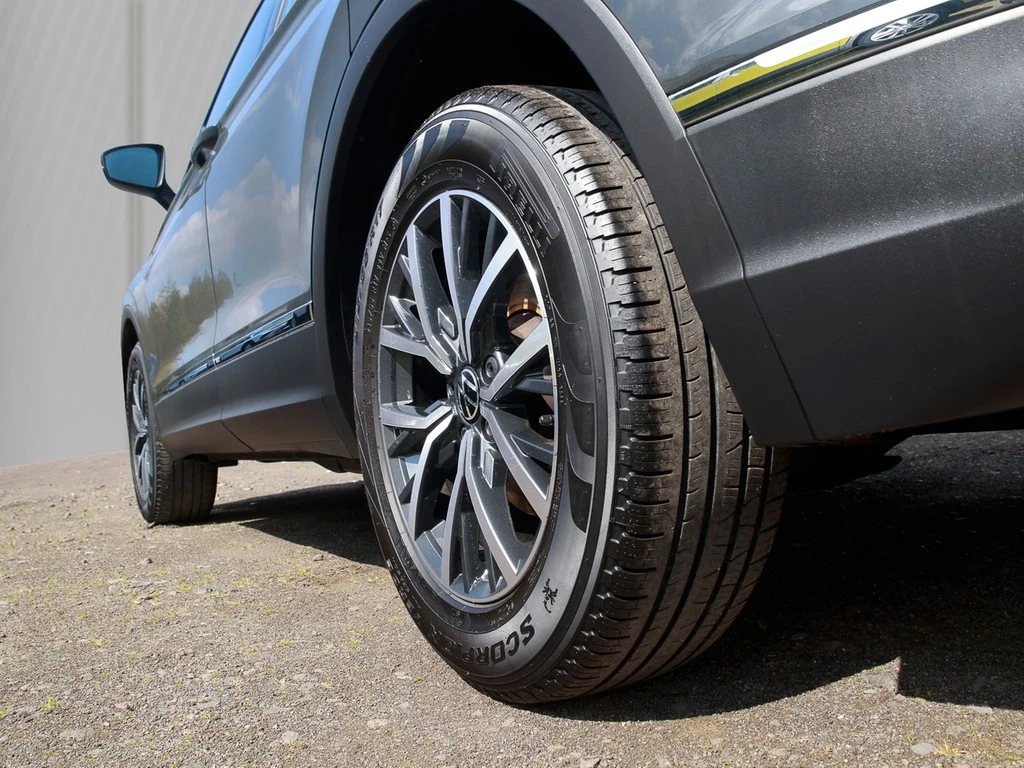 Volkswagen Tiguan 2.0 TDI DSG LIFE *AHK*Navi*Kamera*Climatronic*PDC*ACC*LED*