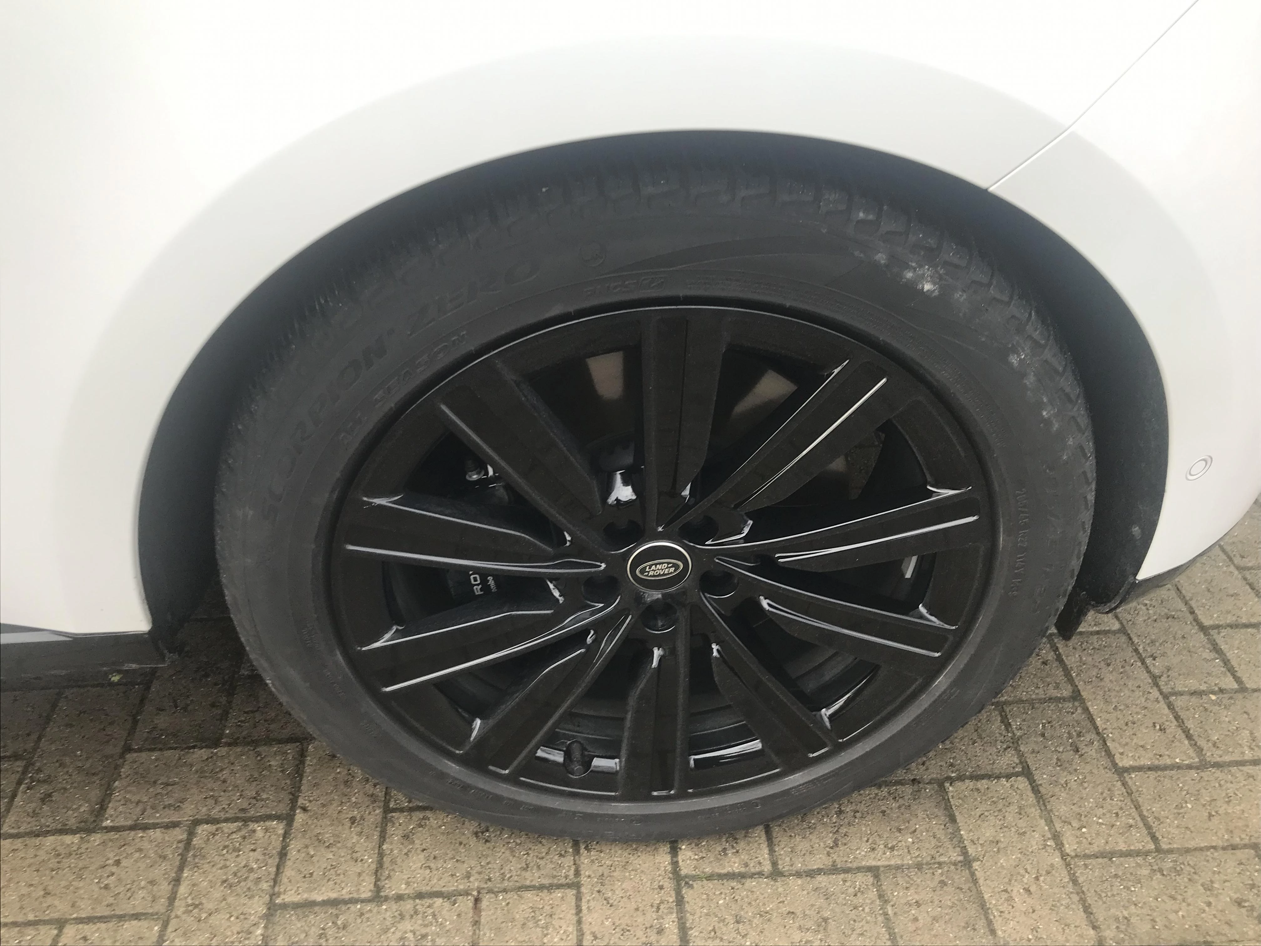 Land Rover-Range Rover-image-9