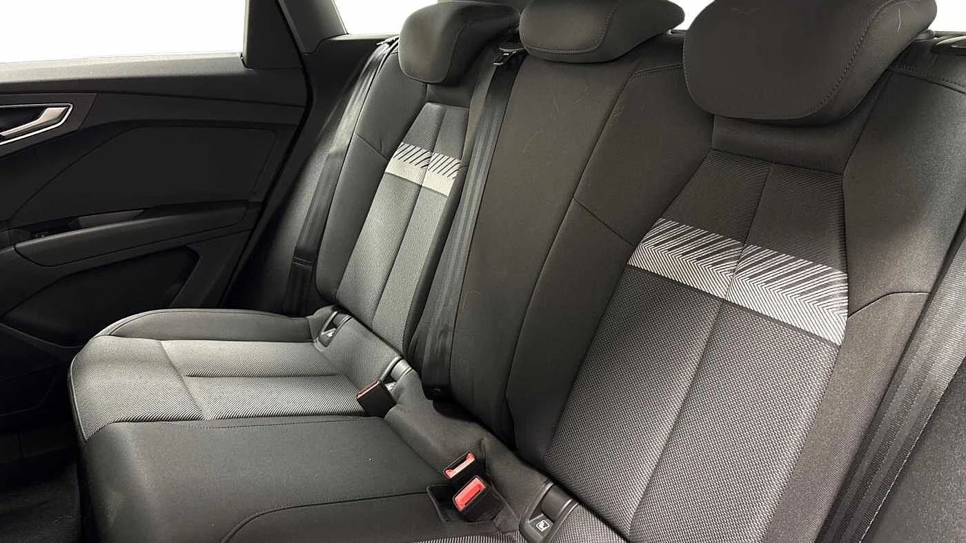 Audi-Q4 e-tron-image-6