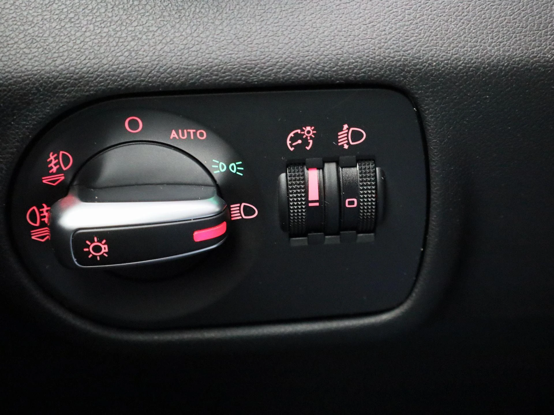 Audi-A1 Sportback-image-24