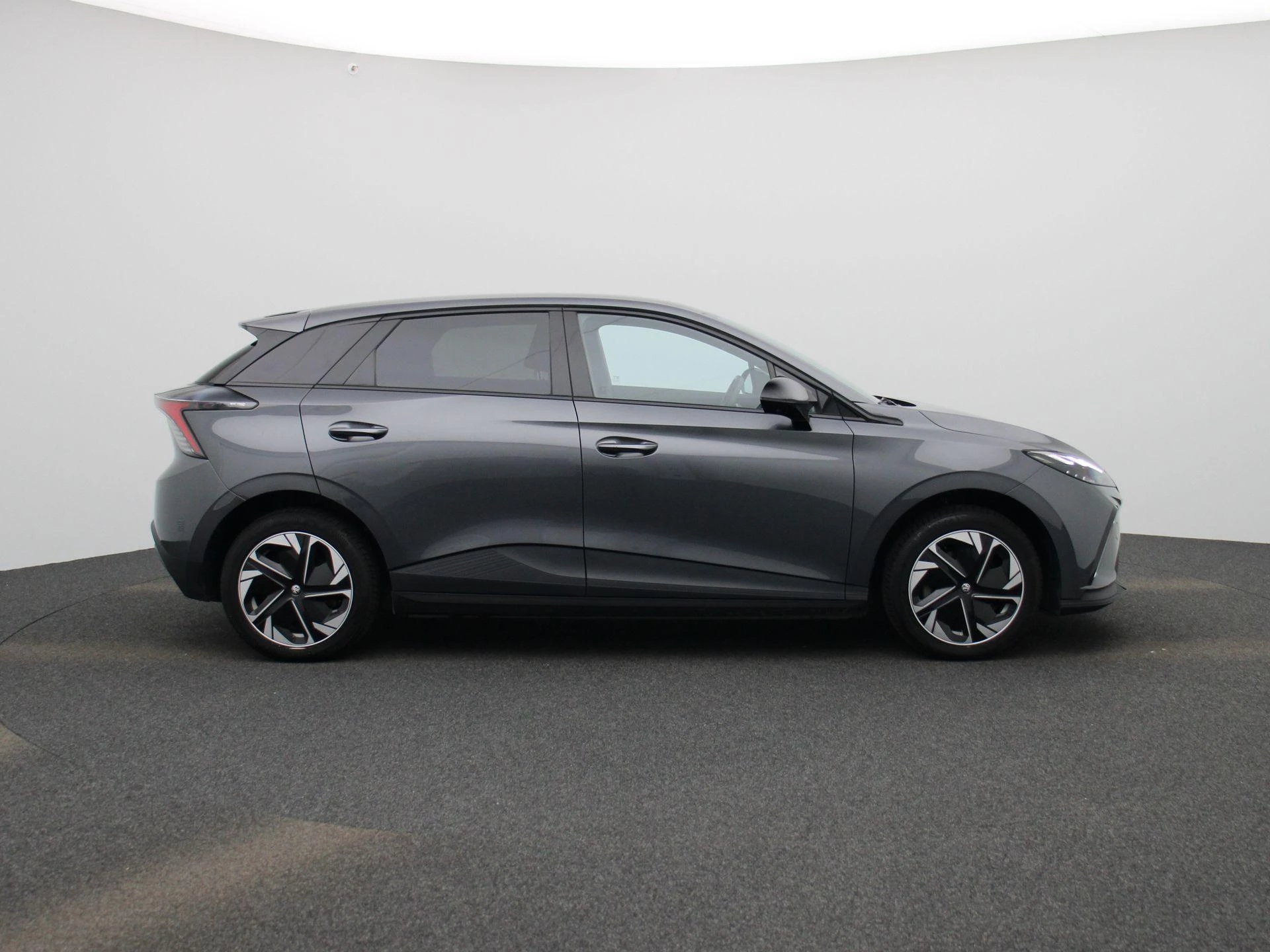 MG 4 Long Range Luxury 64 kWh