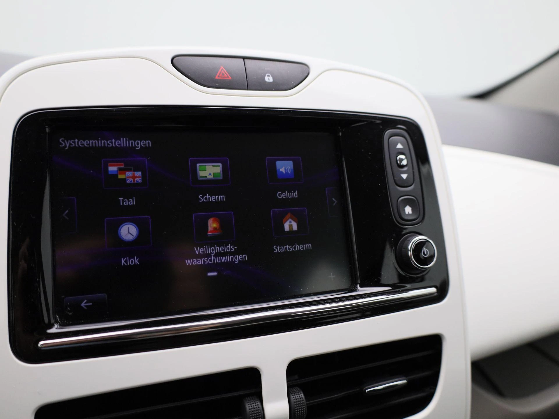 Renault-ZOE-image-22
