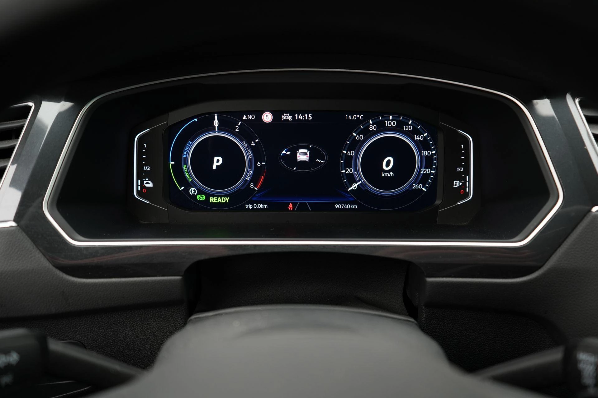 Volkswagen-Tiguan-image-27