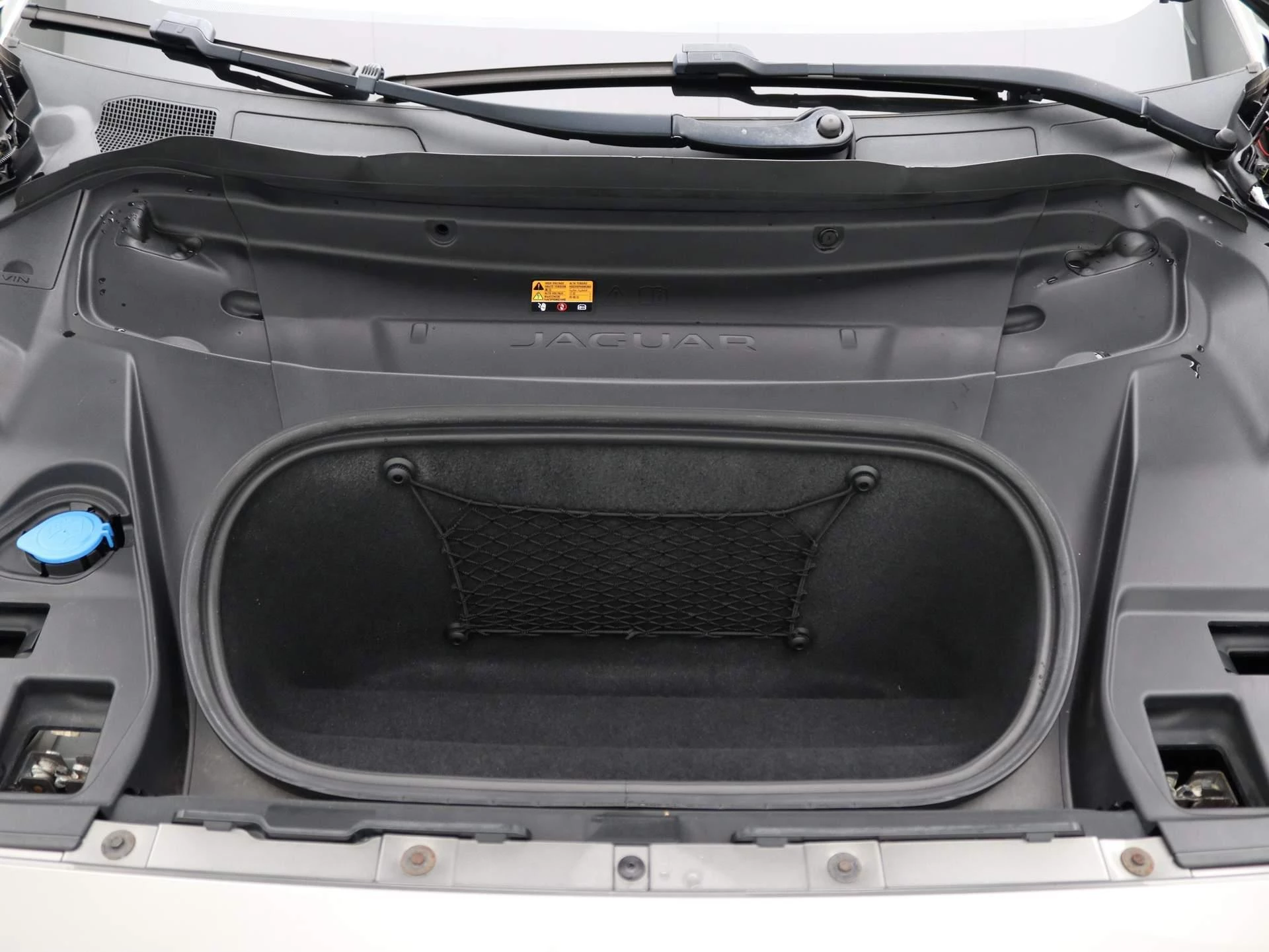 Jaguar-I-PACE-image-35