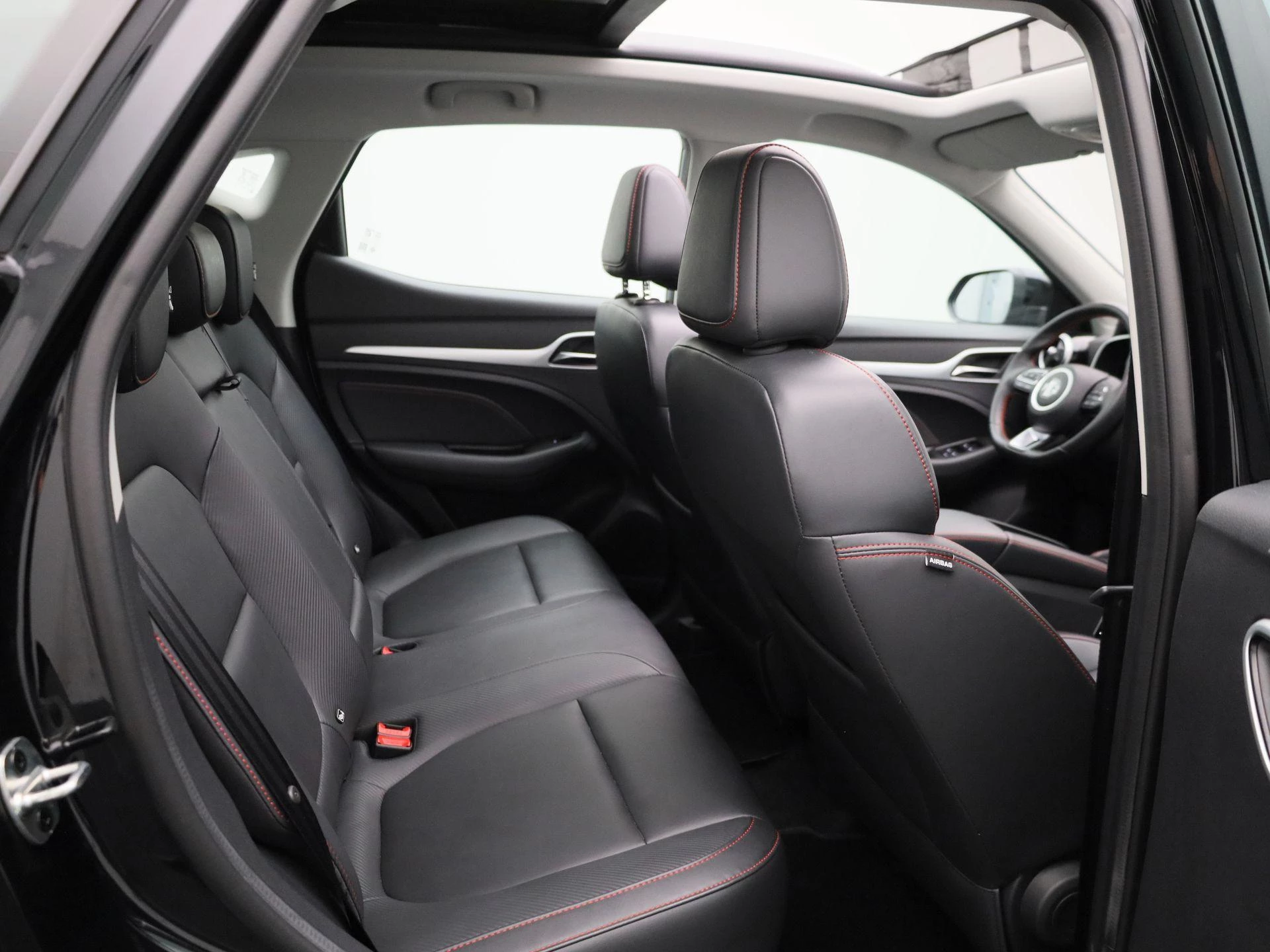 MG ZS EV Long Range Luxury 70 kWh