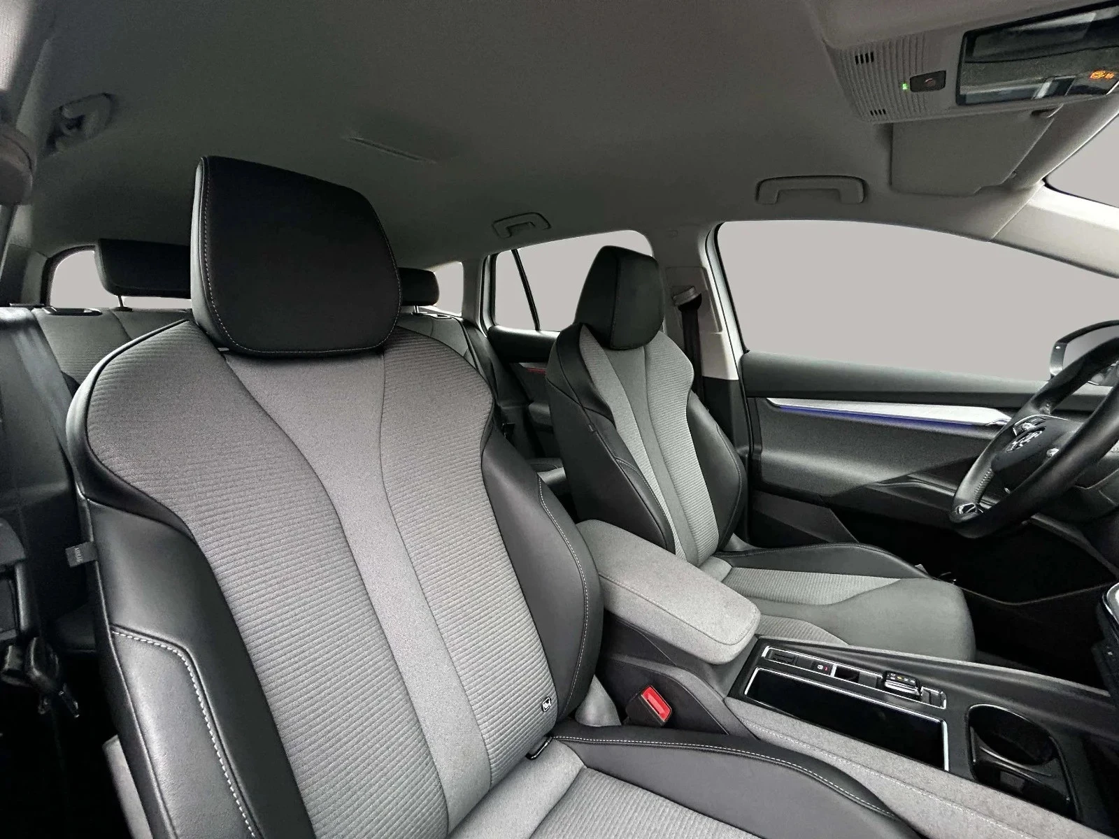Škoda-Enyaq iV-image-12