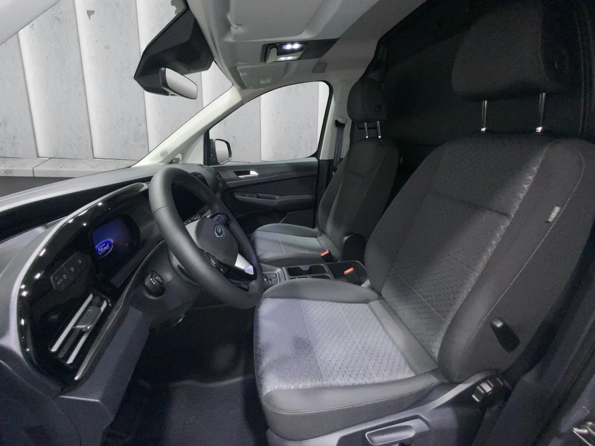 Ford Transit Connect L2 Grand Limited 2.0 EcoBlue 90kW Auto Kasten-LKW. 4-türig