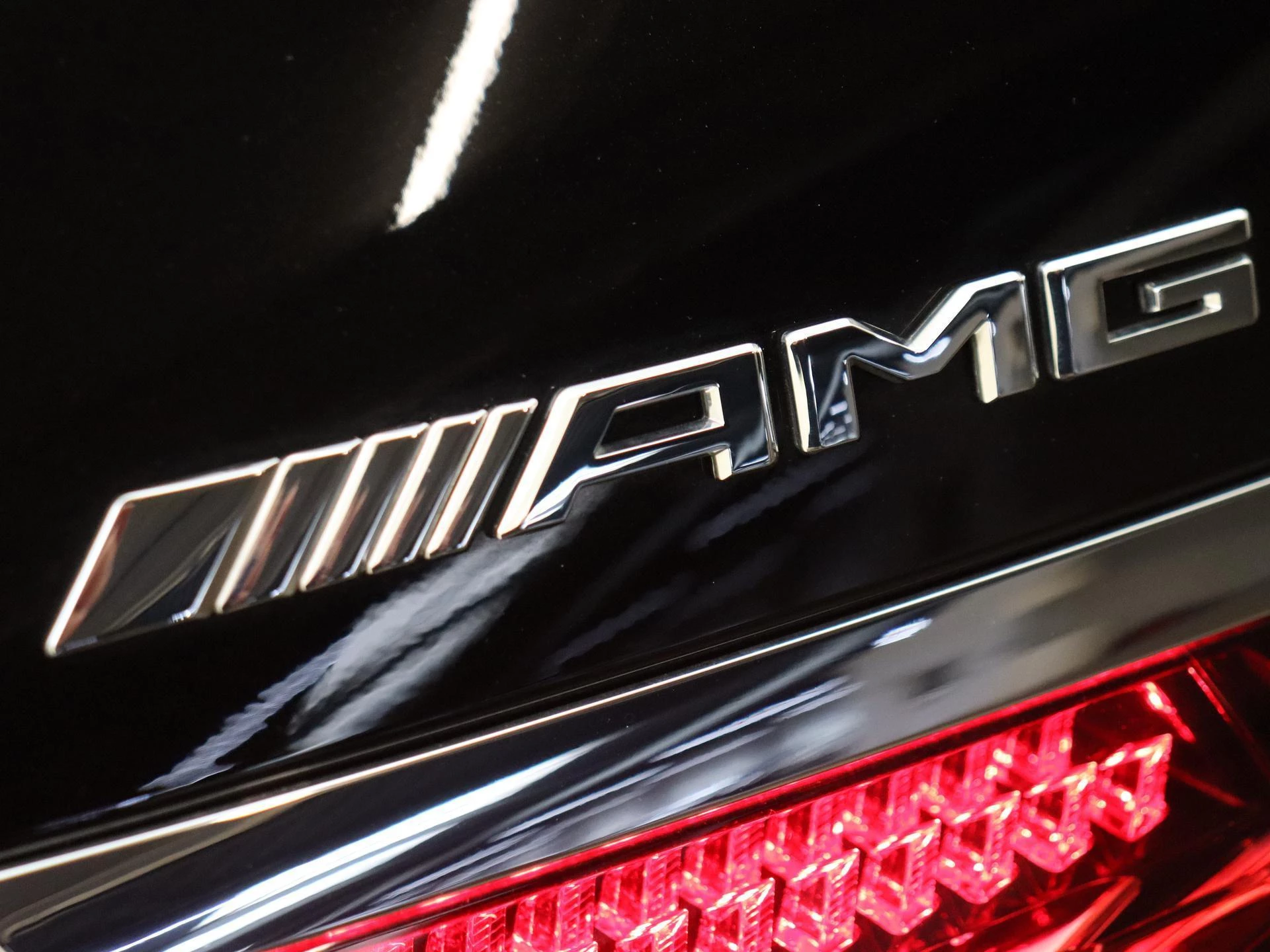 Mercedes-Benz-S-Klasse-image-34